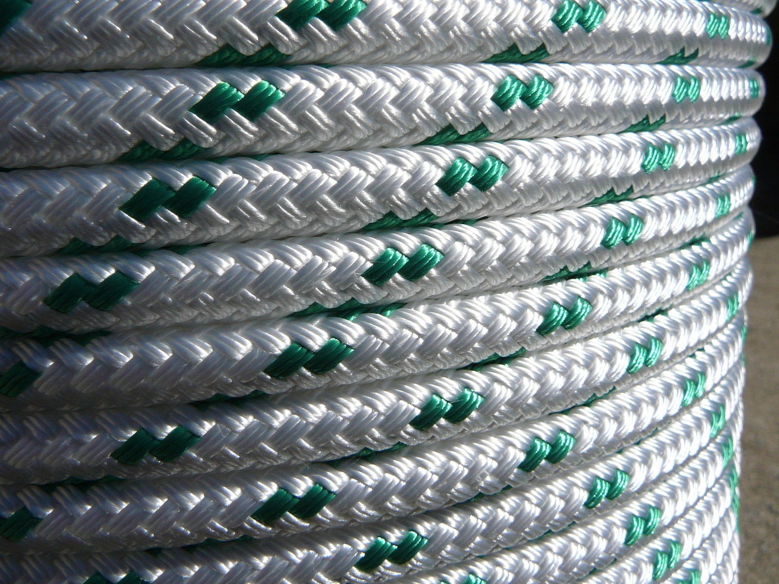 Sailboat Rigging Rope 3/8″ x 30′ White/Green Double Braided Sheet Halyard Line