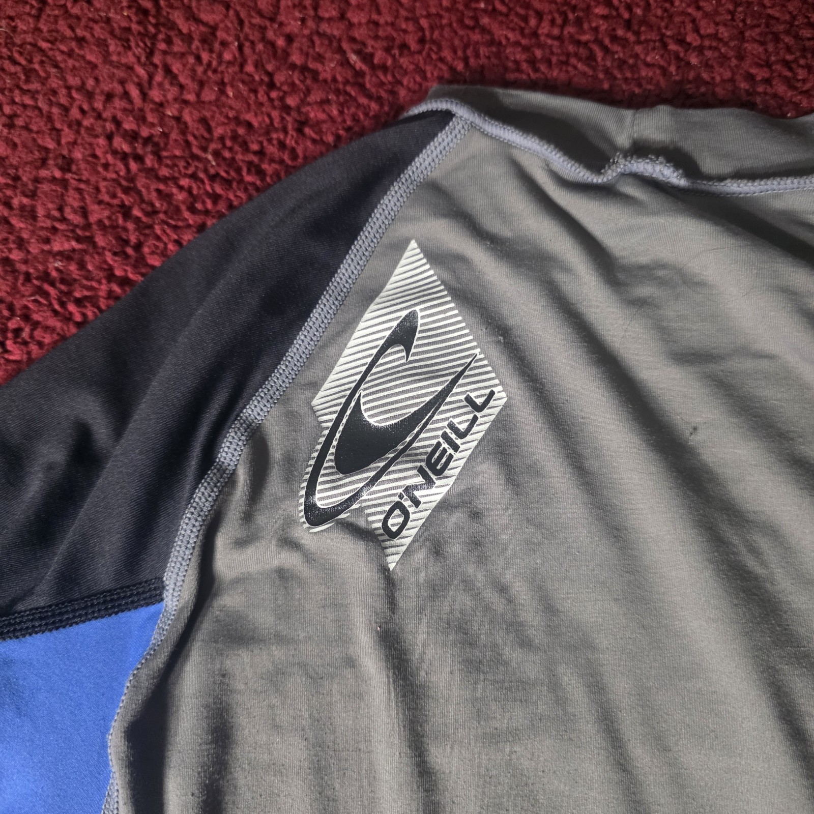 O’Neill Rash Guard Men’s X-Large Gray Blue Black Long Sleeve Surf Shirt