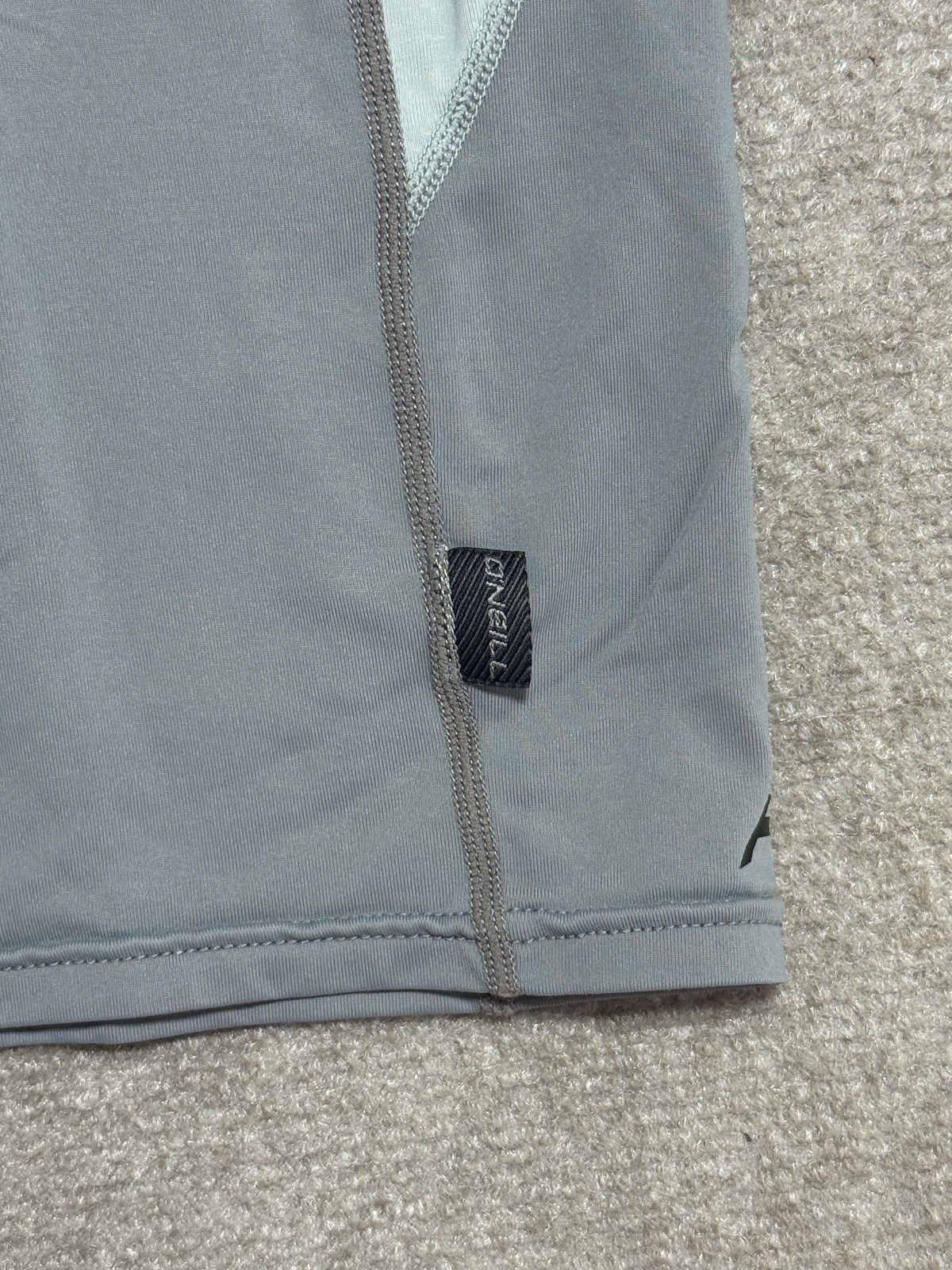 O’Neill Jordy Freak Shirt Medium Blue Gray Rash Guard Surf Swim Mens Nylon Tee