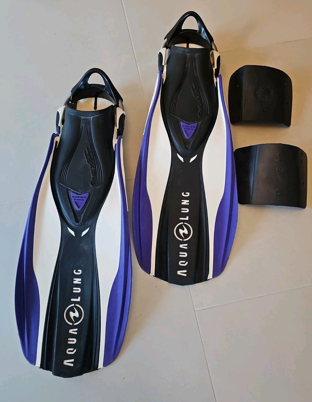 Aqua Lung Shot FX Scuba Diving Fins Womens Size R White,Black & Purple Pre-owned