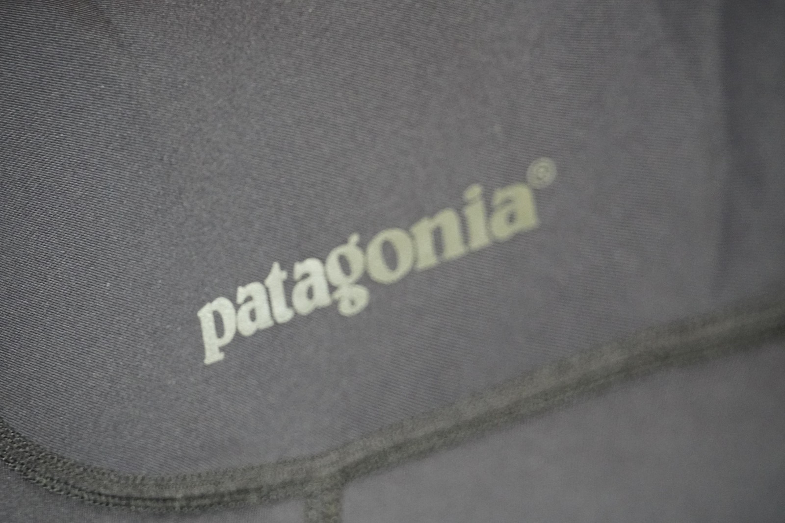 Patagonia R1 Long Sleeve Wetsuit Top Mens Black Neoprene Surf Flying Yulex Fish