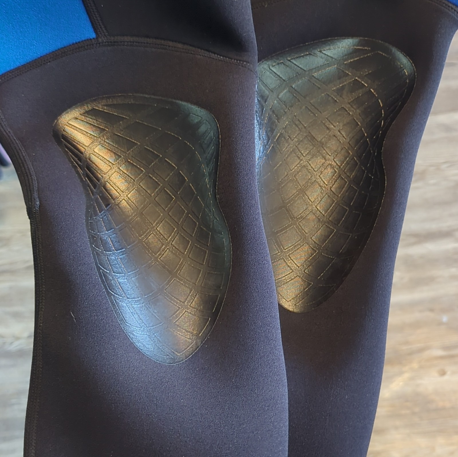 Scuba Max Youth Wetsuit 3/2mm Size 14 Black/Blue Made in Thailand