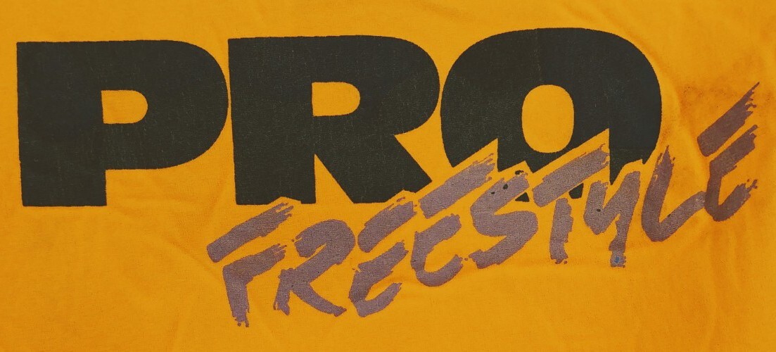 Slippery When Wet Freestyle Pro Full Black Orange WETSUIT Surf 4:2 mm EUC Small