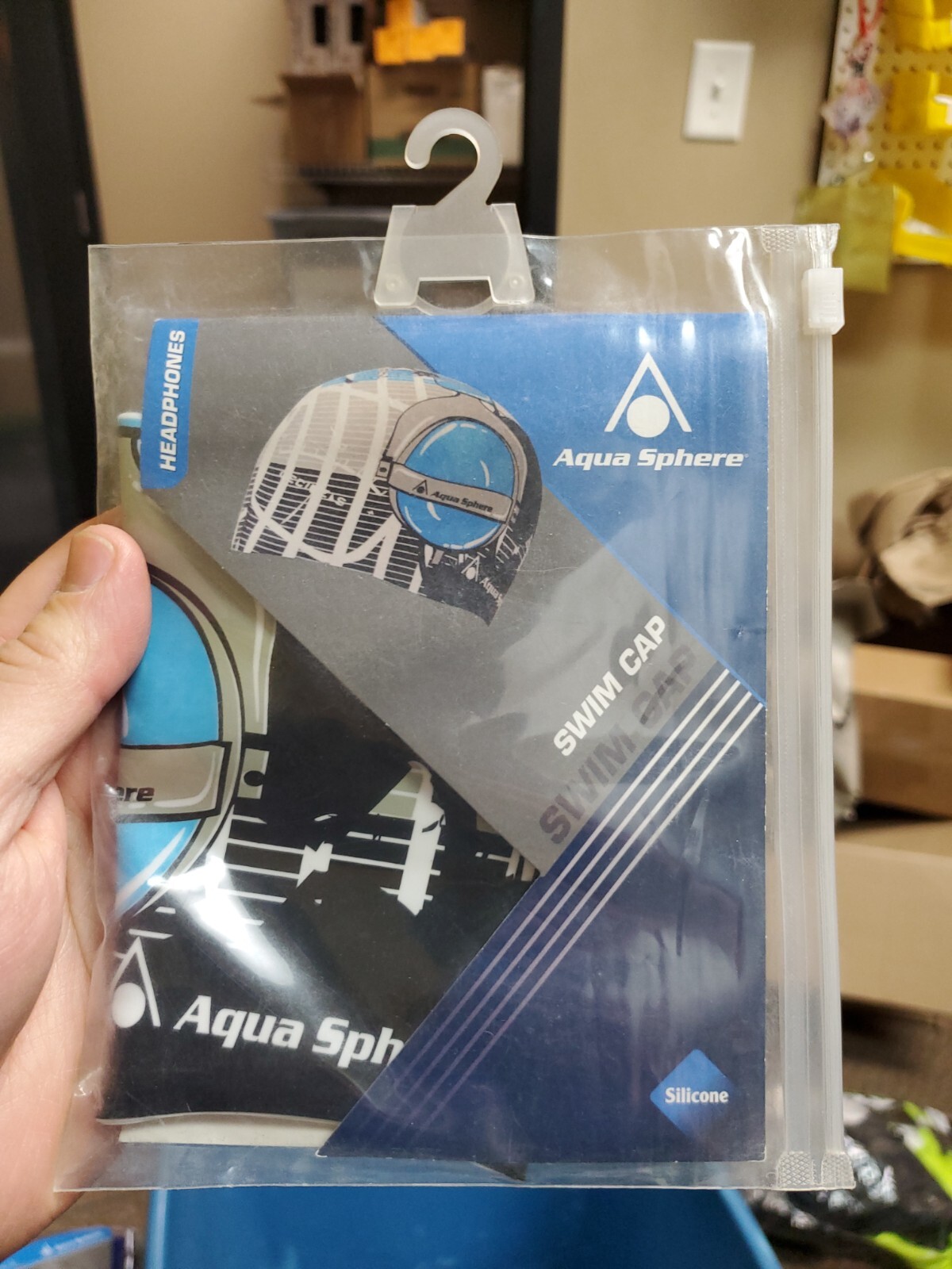 🔥 AQUA SPHERE – SILICONE SWIM CAP – HEADPHONES GRAPHIC – BLK/BLU #20930B