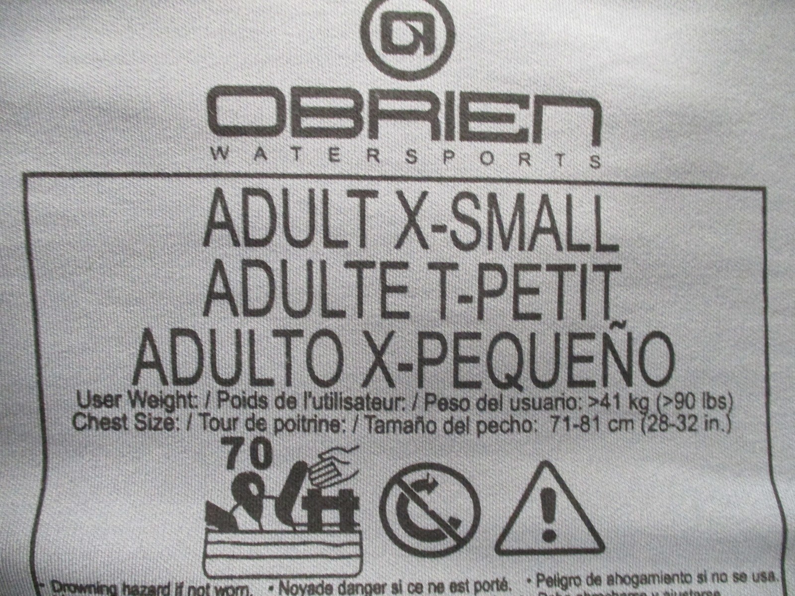 O’BRIEN WOMEN’S TRADITIONAL LIFE JACKET SIZE X-SMALL BLACK & CORAL 2231981