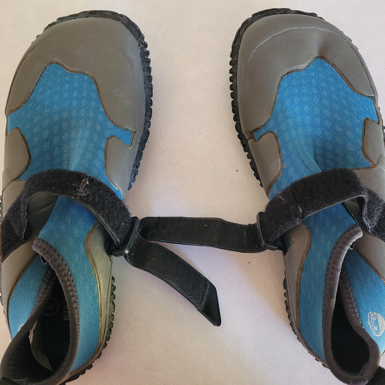 NRS Kicker Womens Water Shoes Size 9 Blue Gray Adjustable Strap Neoprene