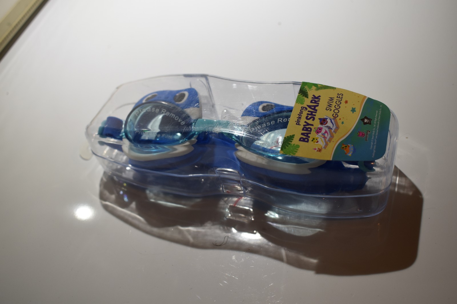 NEW- SwimWays Pinkfong Baby Shark Blue Kids Swim Goggles