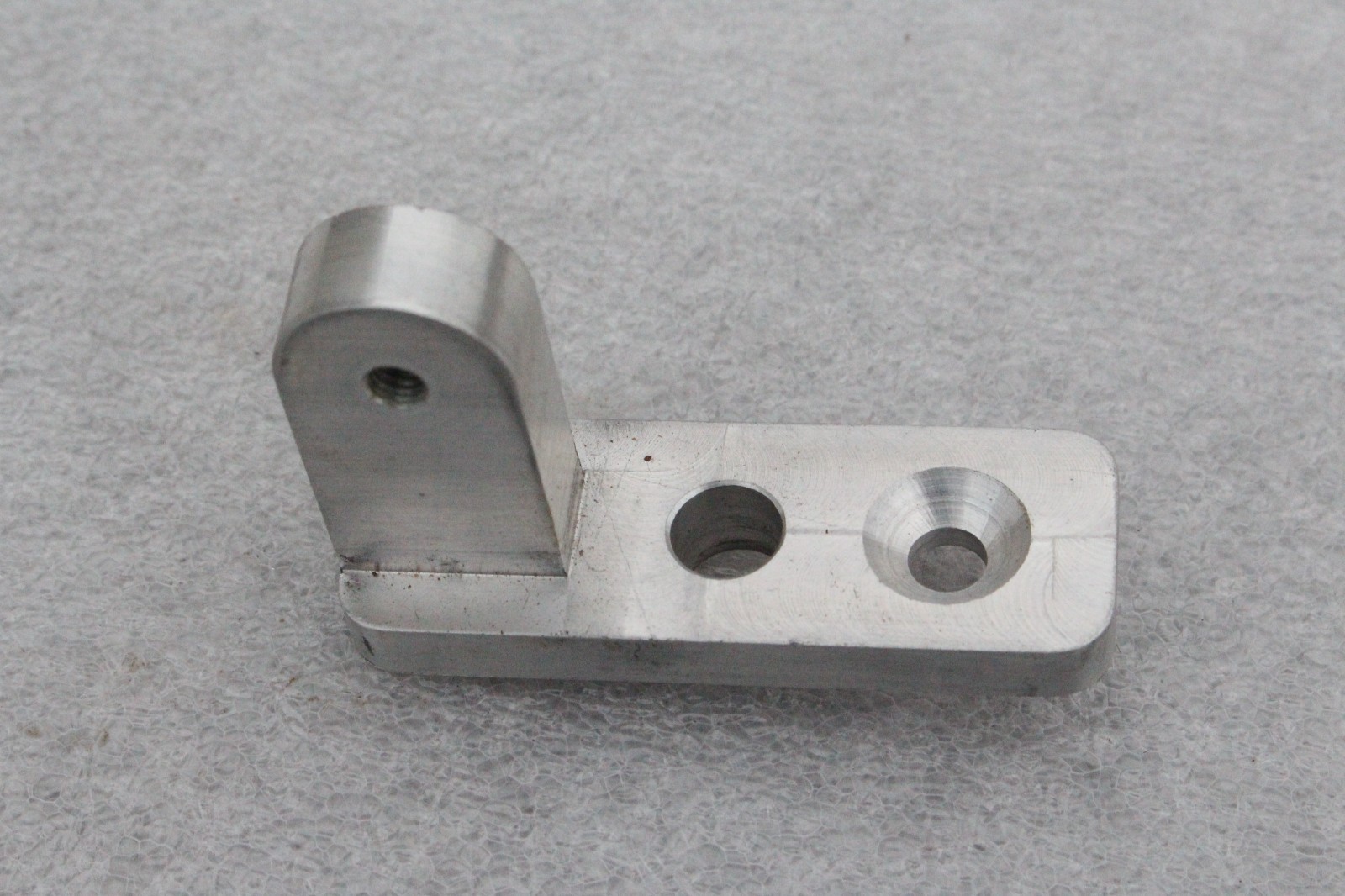 UNIVERSAL Wakeboard Ski Tower Speaker Rack Clamp Boat Tubing Mount Bracket Marin