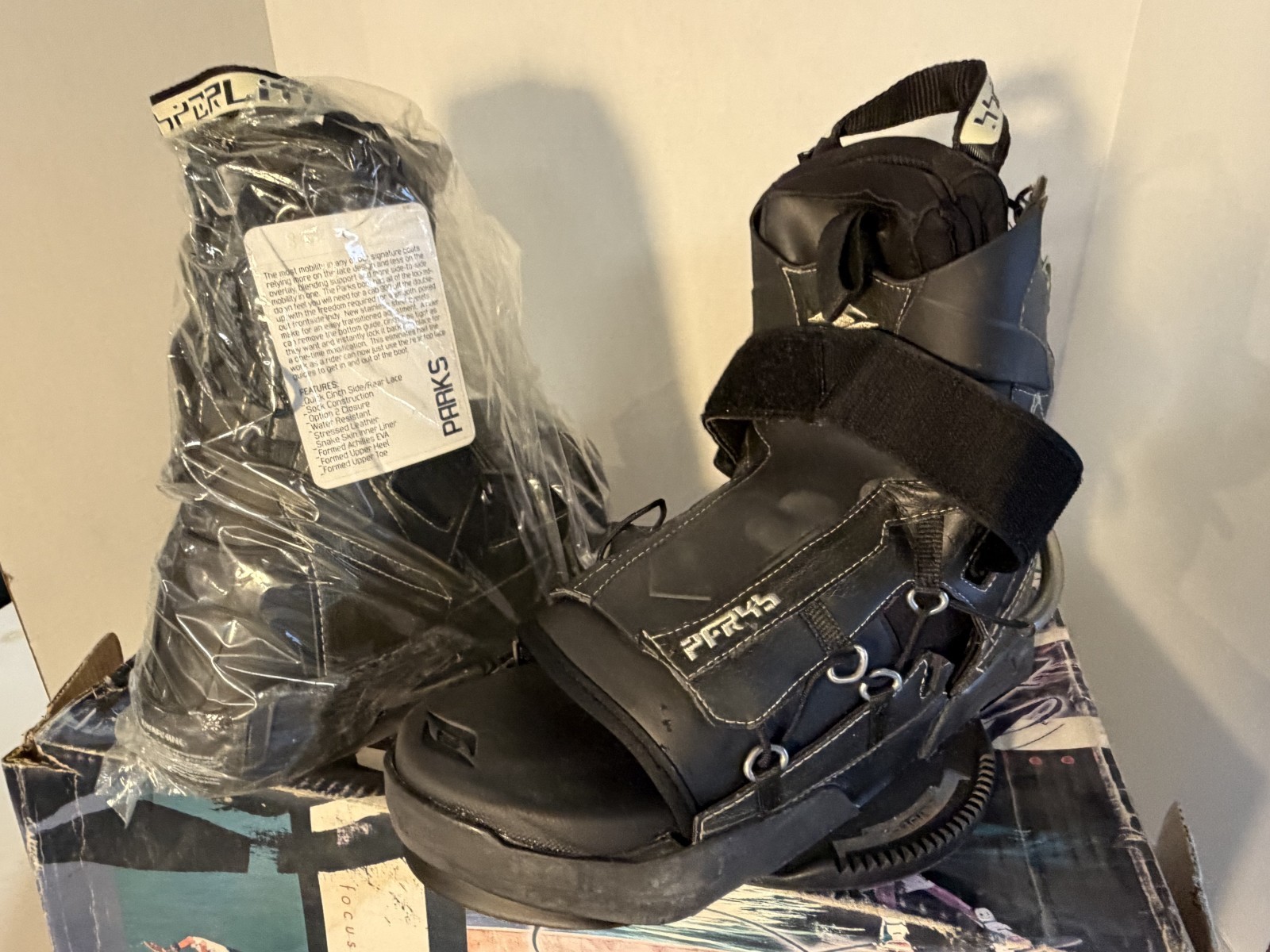 Hyperlite Parks Wakeboard Bindings EXTRA LARGE (fits Men’s 11-13)