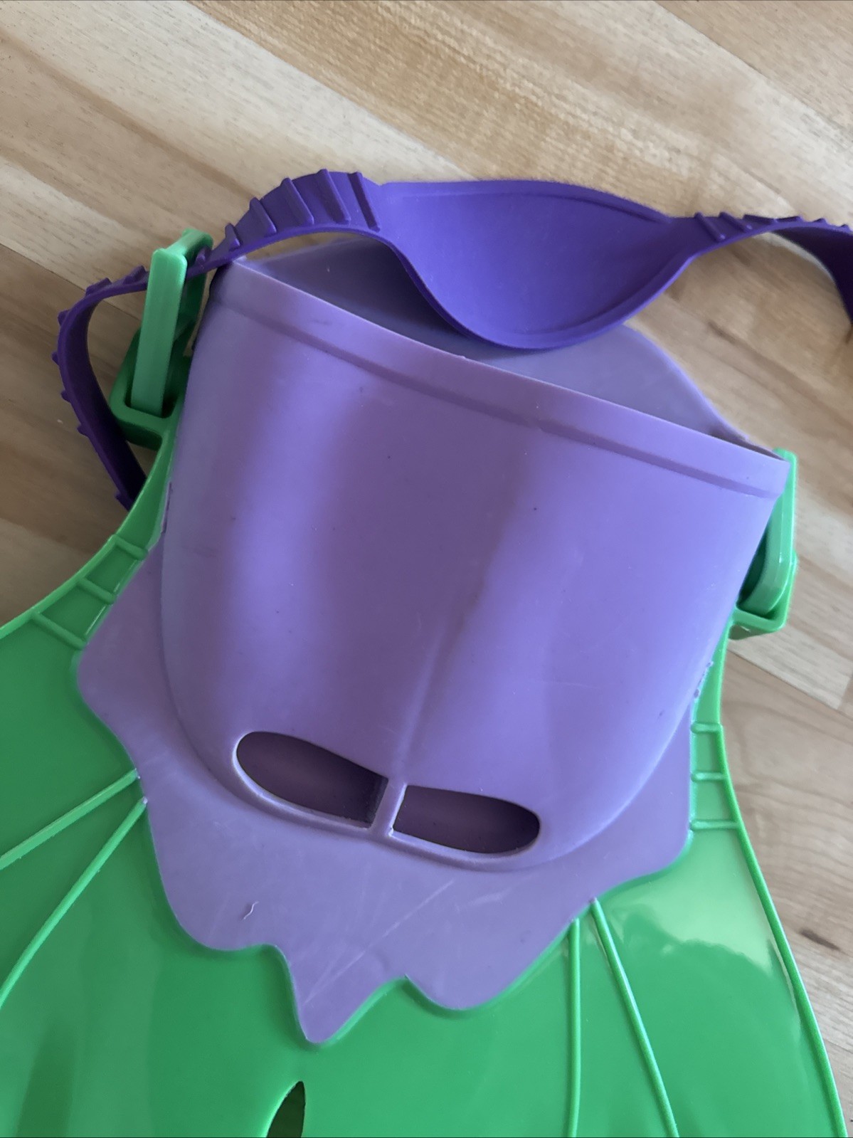 Mermaid SWIM Fins Fin – Green & Purple – Plastic & Rubber W/adjusable Strap