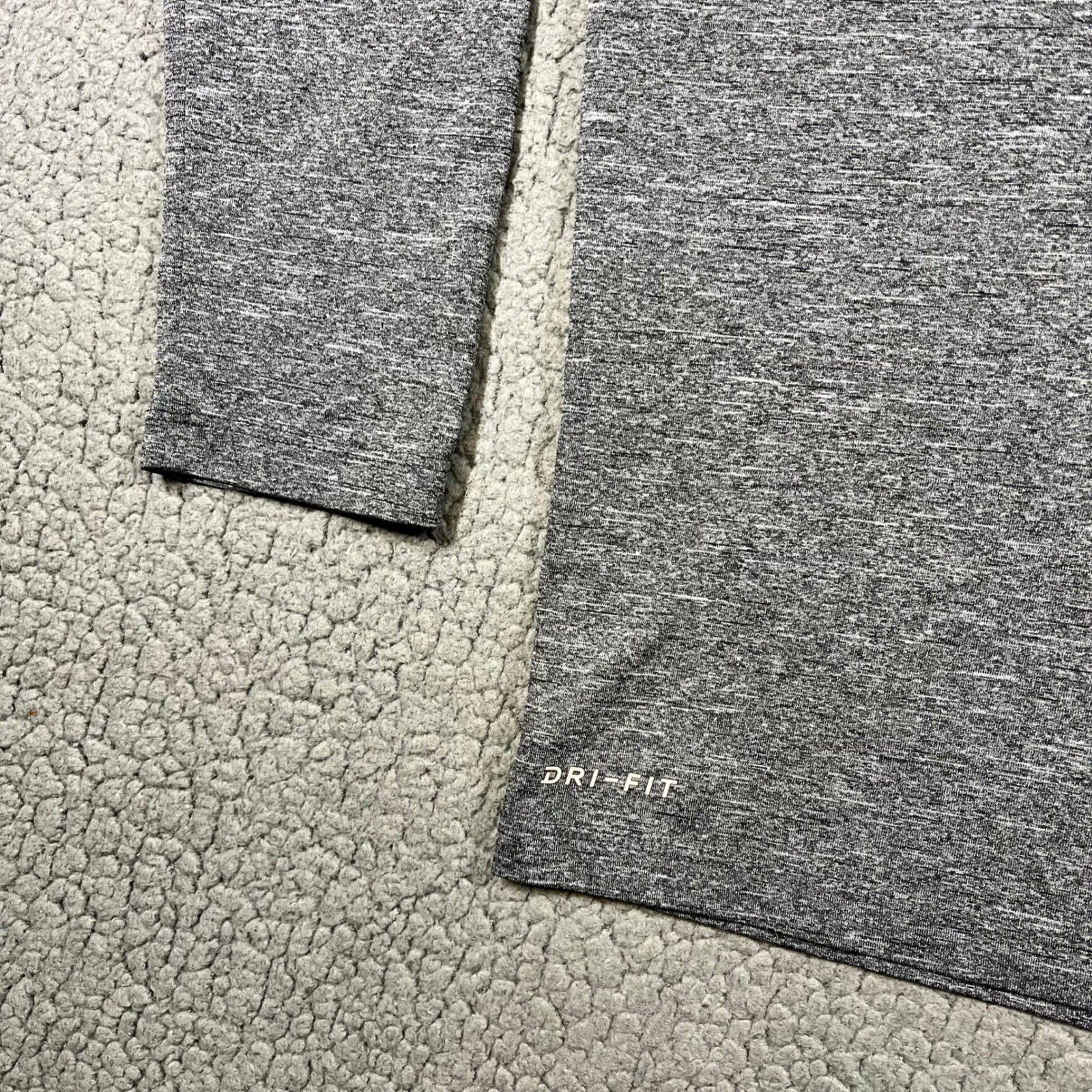 Nike Swim Mens Dri-FIT UPF 40+ Heathered Grey Hooded Rash Guard NESSB669 L
