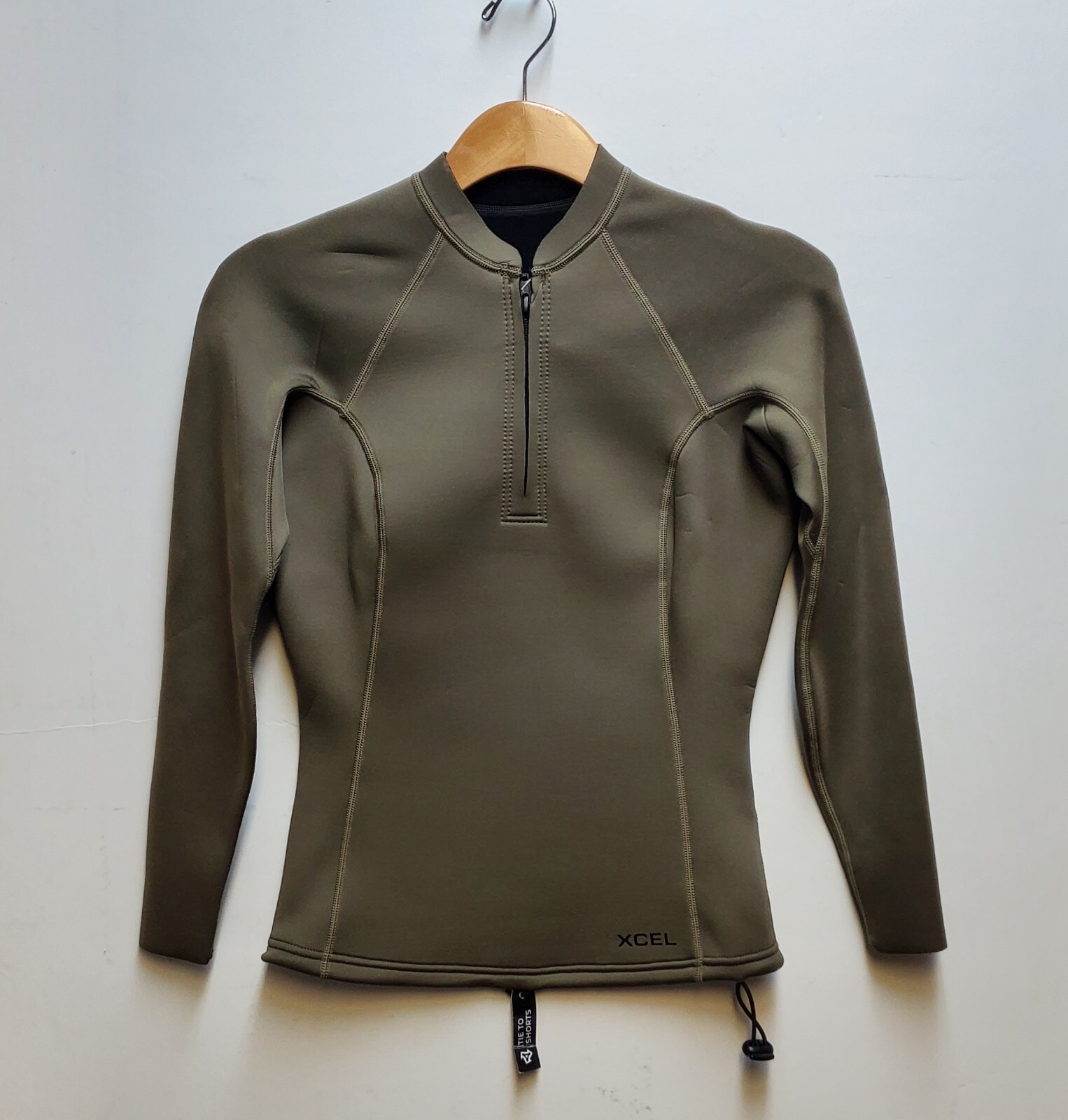 XCEL 2.0/1.0 Women’s Wetsuit Top – Size 8 – Olive – NWT