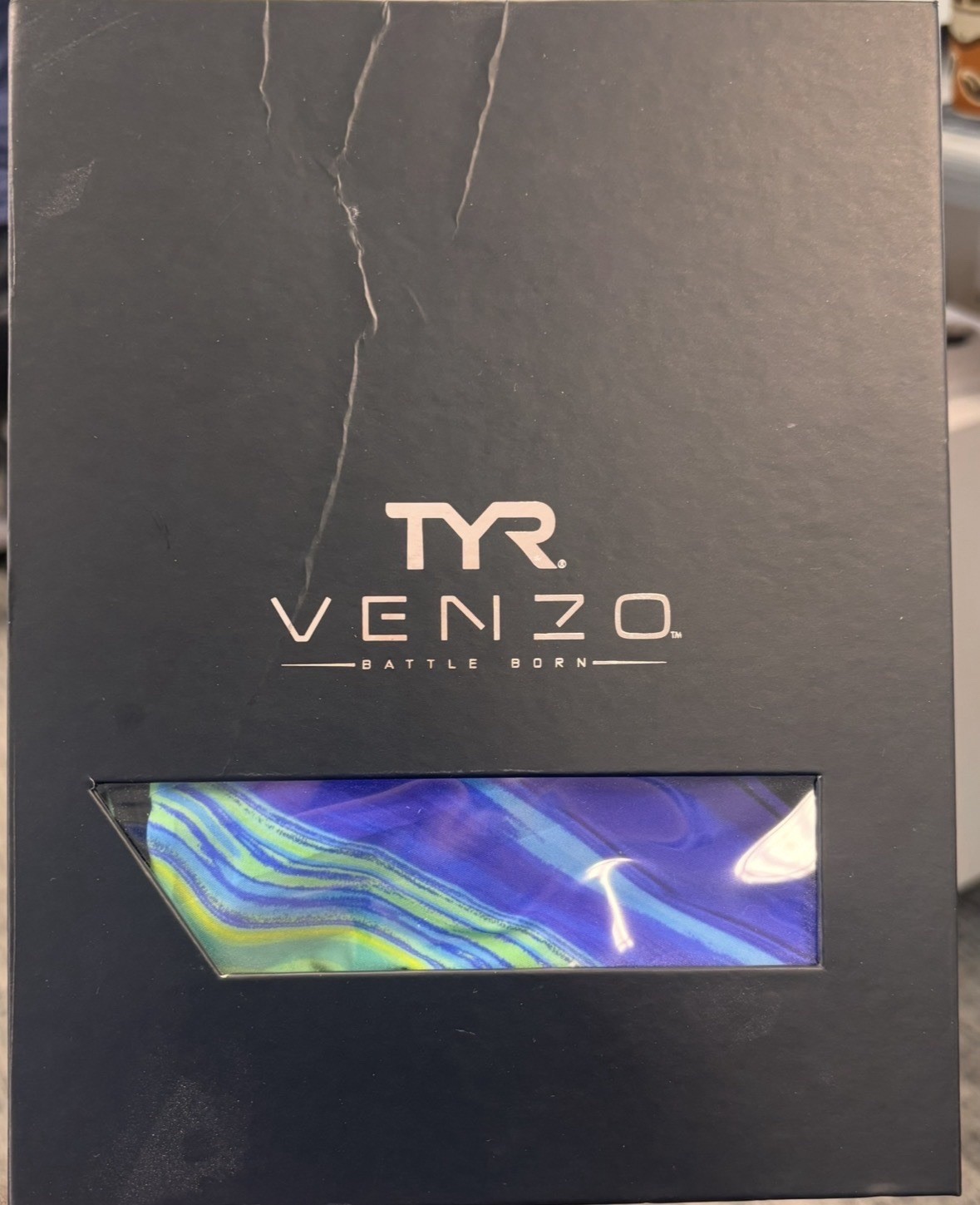 BRAND NEW NEVER WORN TYR VENZO TECH SUIT!