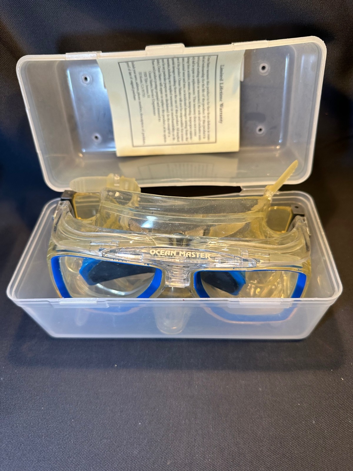 Ocean Masters Q Strap Purge Valve Tempered Glass Diving Mask Goggles with Case