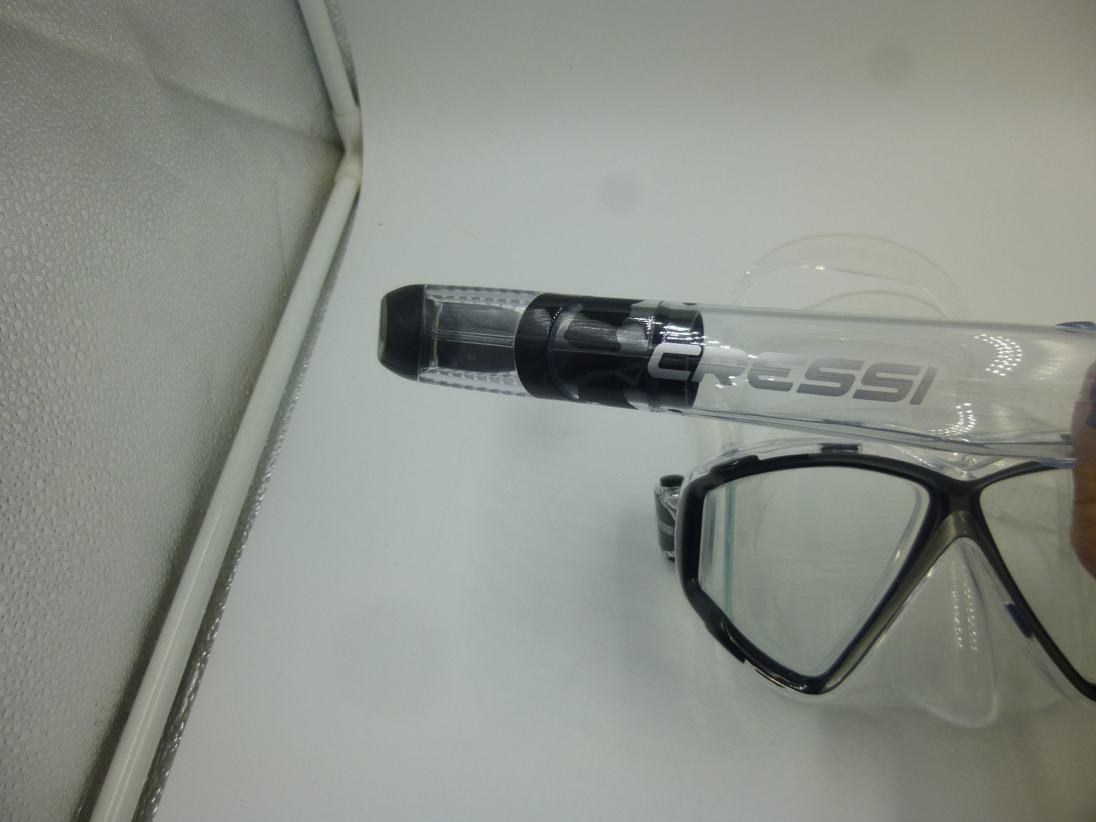 CRESSI PANO 4 SCUBA DIVE MASK AND SNORKEL SET / BLACK & SILVER WITH CLEAR LENSES