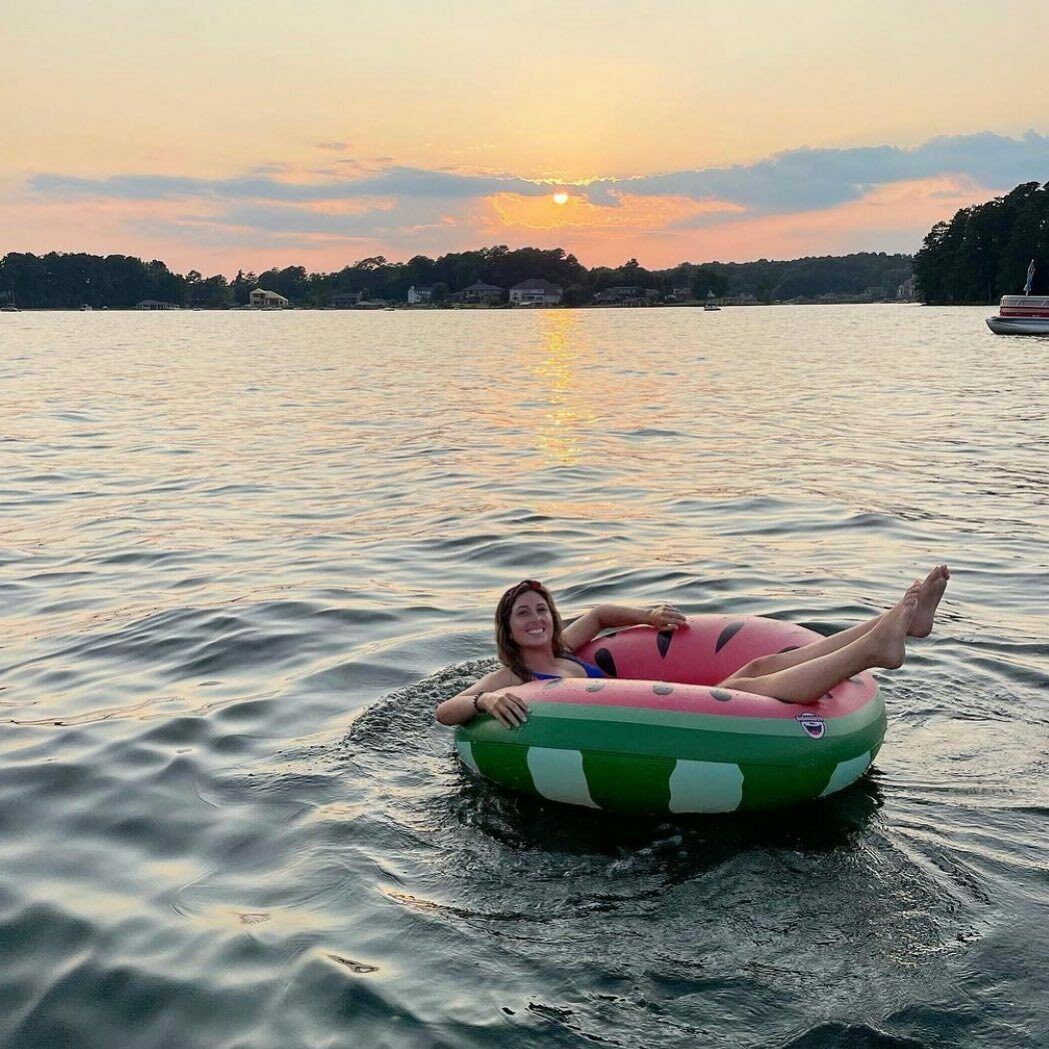 BigMouth – Giant 4 FT Watermelon Slice Inflatable Swimming Pool Float Raft Tube