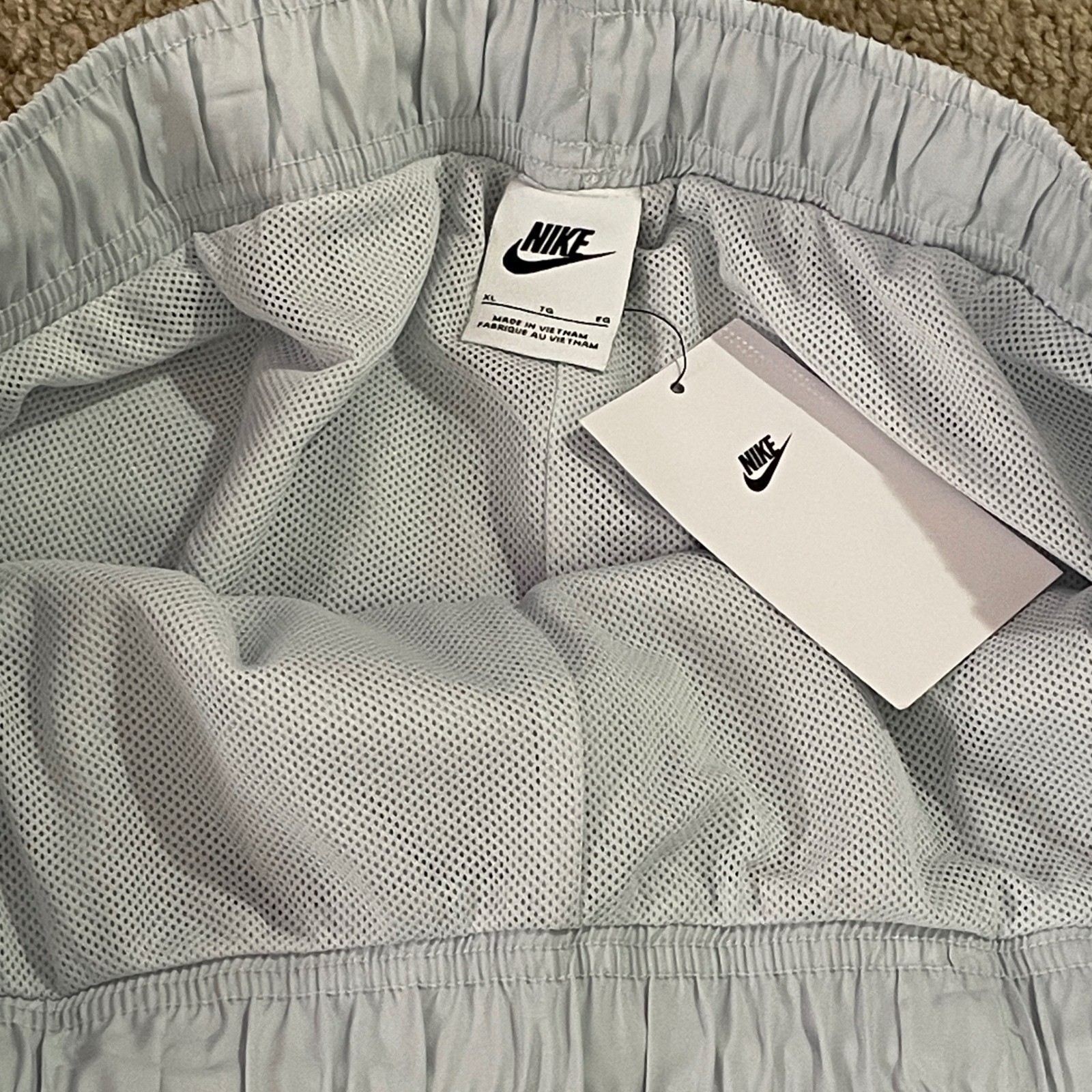 Nike Men’s Swim Trunks XL Light Blue Board Shorts Mesh Lined Quick Dry NWT