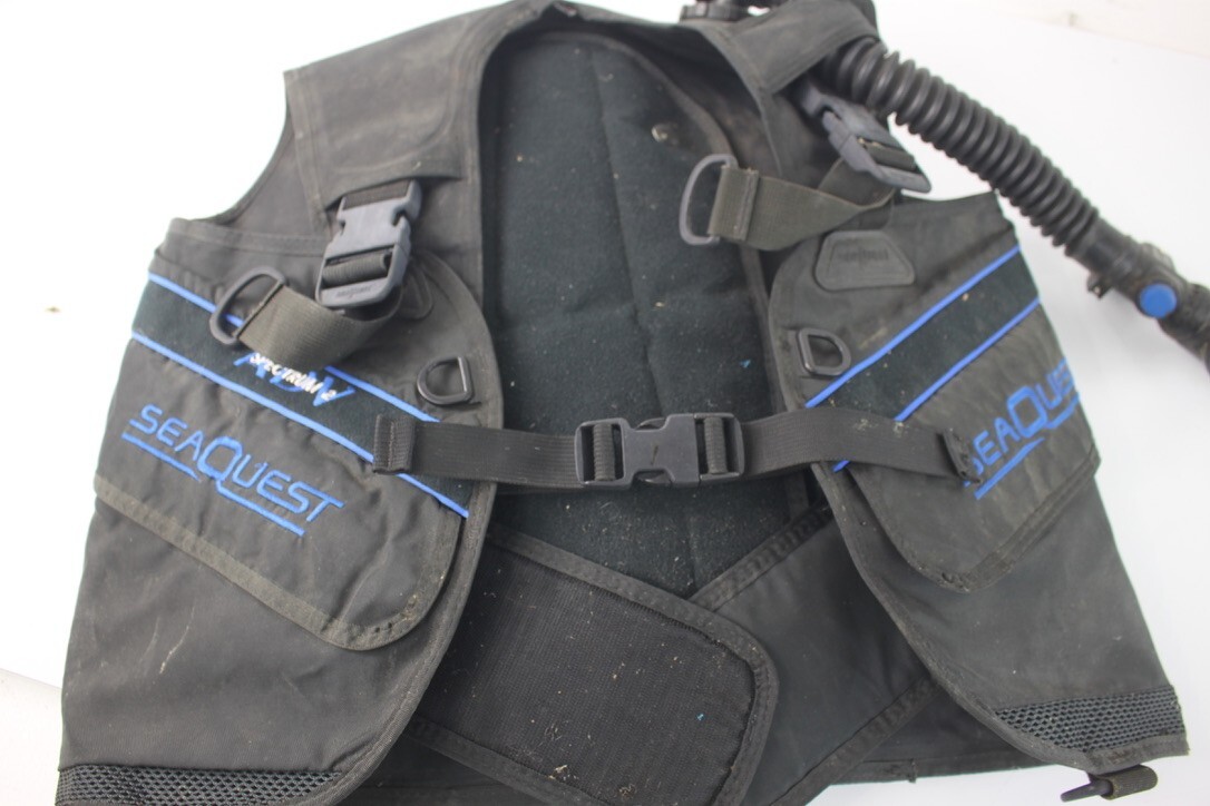 Seaquest Spectrum 2 Buoyancy Compensator BC Vest – small