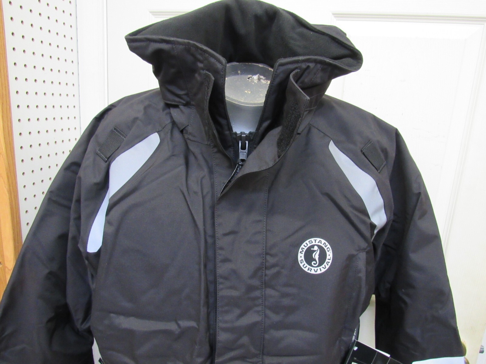 Mustang Survival MJ5246 Catalyst Flotation Jacket Coat XXLARGE (2X) Black NWT