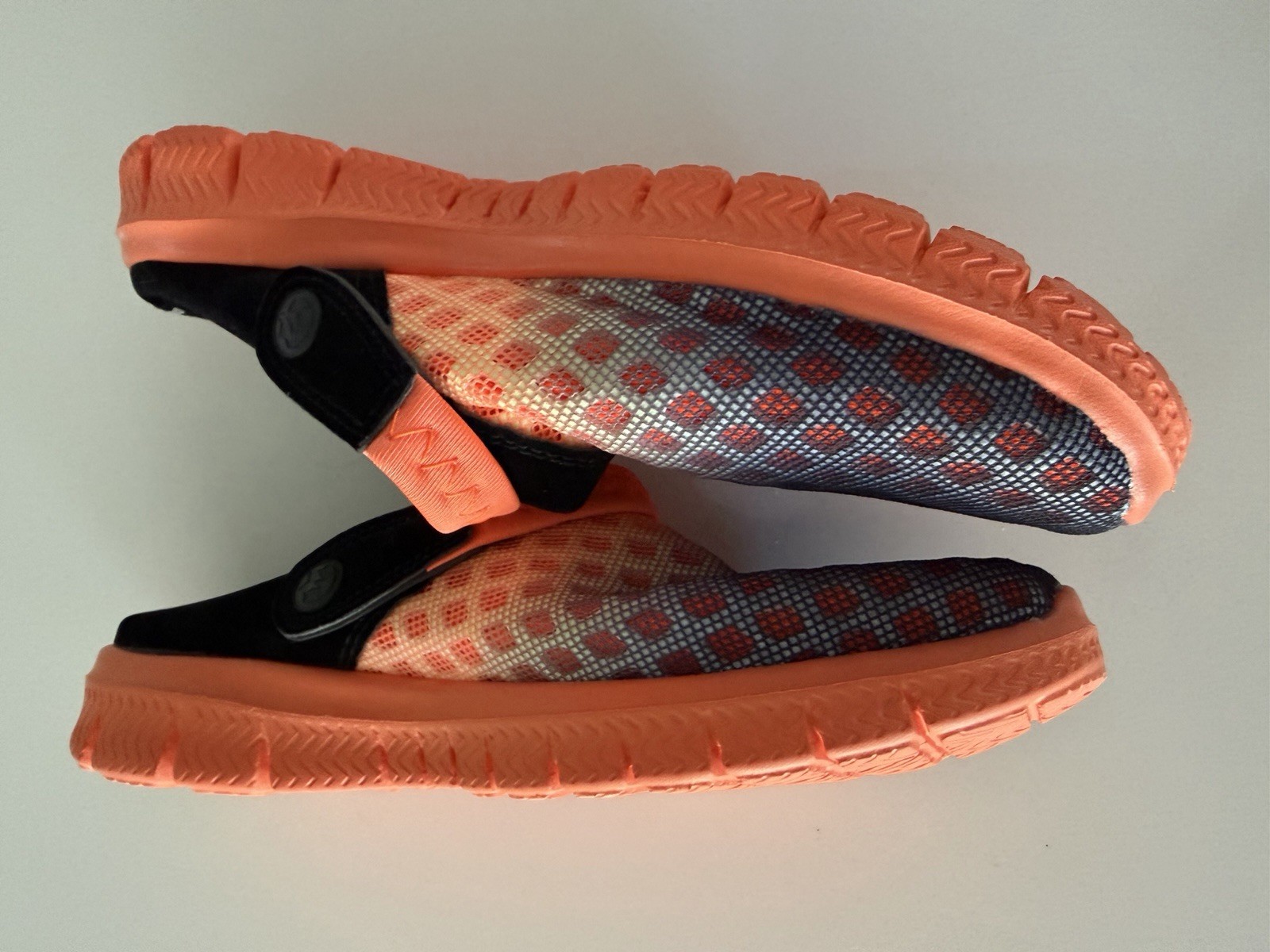 Water Shoes Womens Size 8 Orange casual Sandals Pool Beach