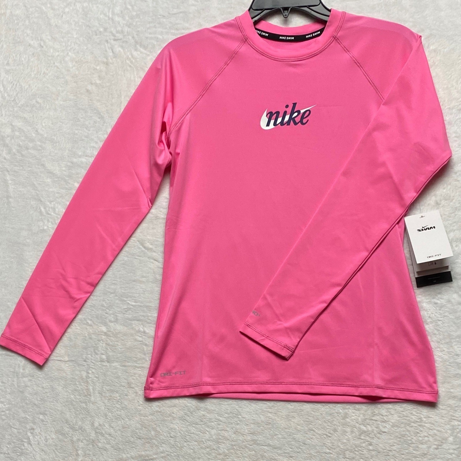 Nike Swim Womens Dri-FIT UPF 40+ Long Sleeve Rash Guard Pink Size Medium NWT