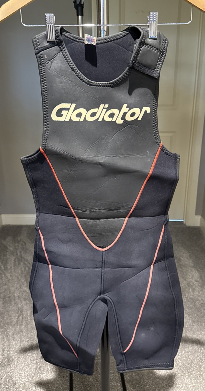 Gladiator Wetsuit 3/2mm Full Body Scuba Diving Surfing Red & Black – Preowned