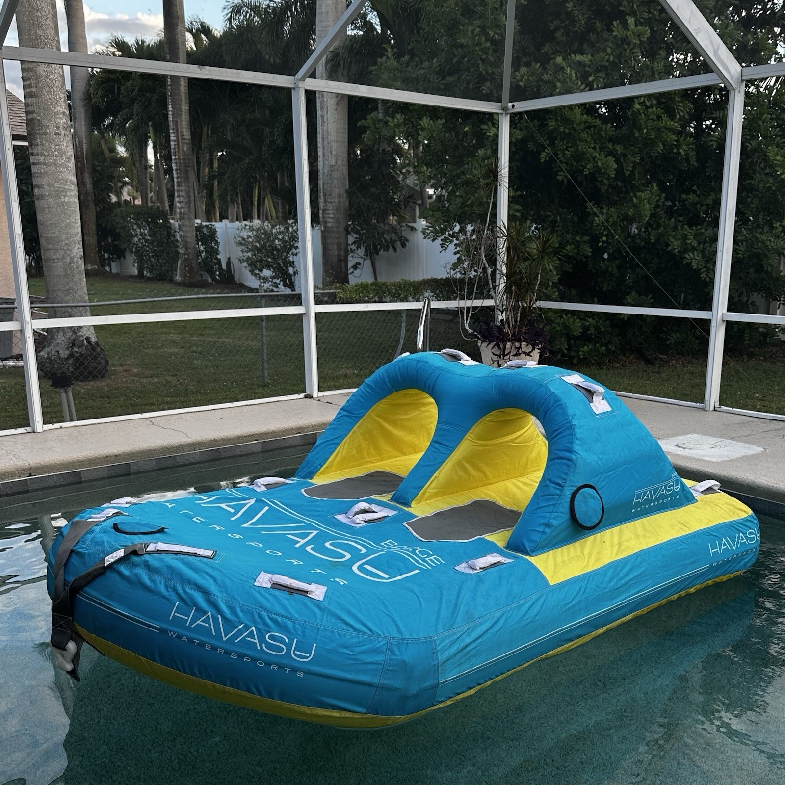 1-4 Person Towable Tube for Boat Jet Ski Inflatable Raft w/ Pump, Rope 510lb Cap