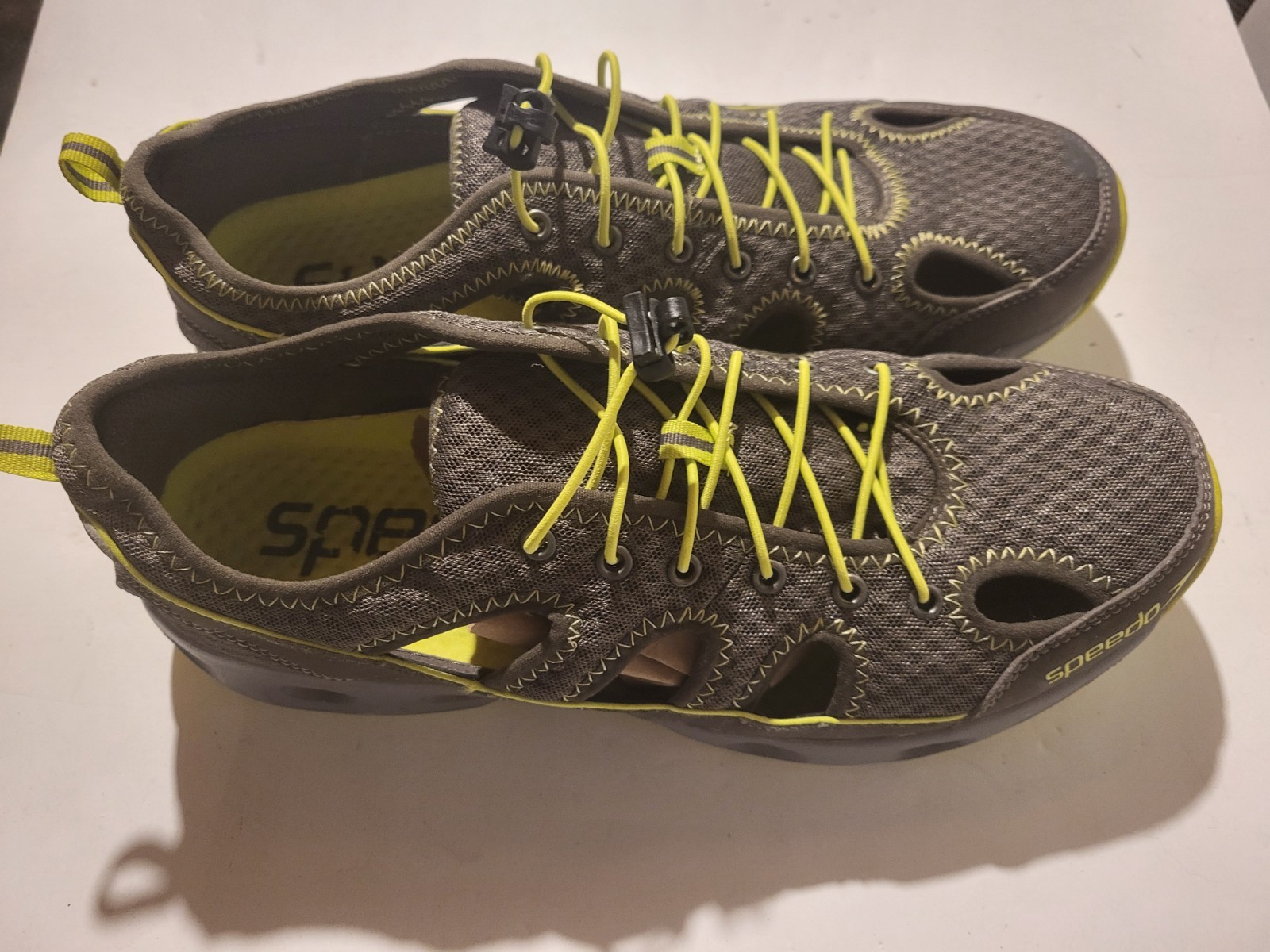 Speedo Men’s Hydro Comfort 2.0 Aquatic Shoes Size 12