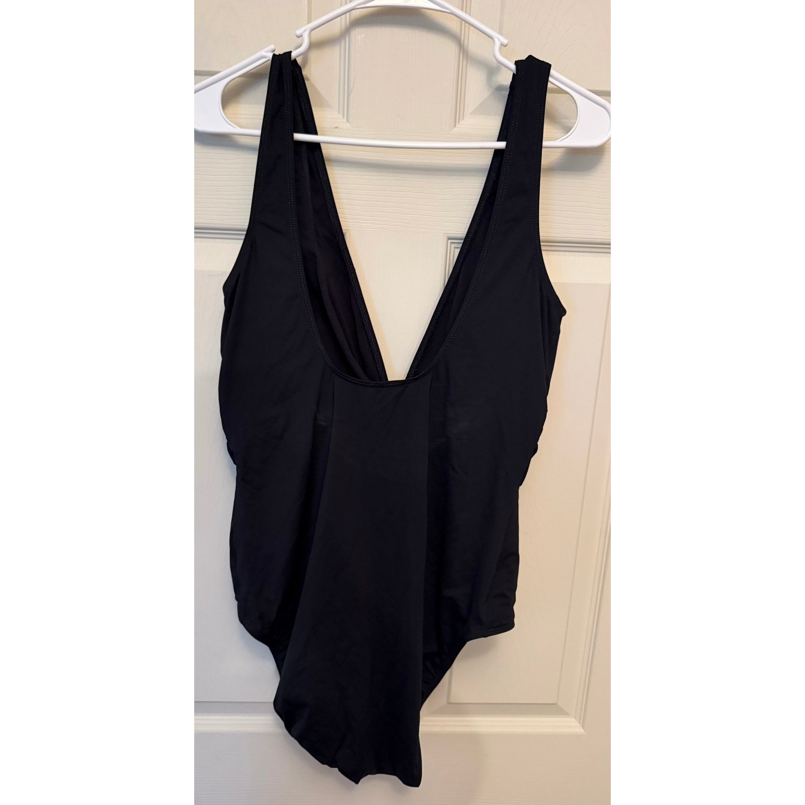 Ralph Lauren Women’s Deep V-neck Black One Piece Swimsuit Sz 14