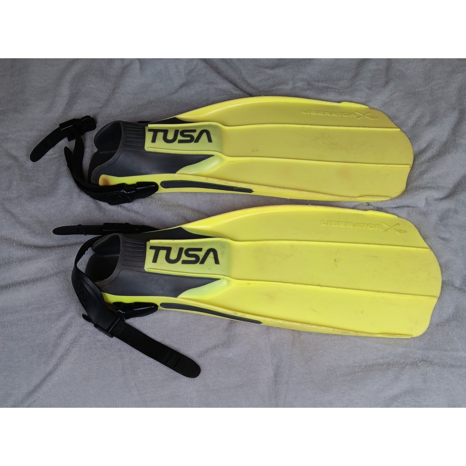 TUSA Liberator X Ten Yellow Diving Fins Snorkel Scuba Gear Size M