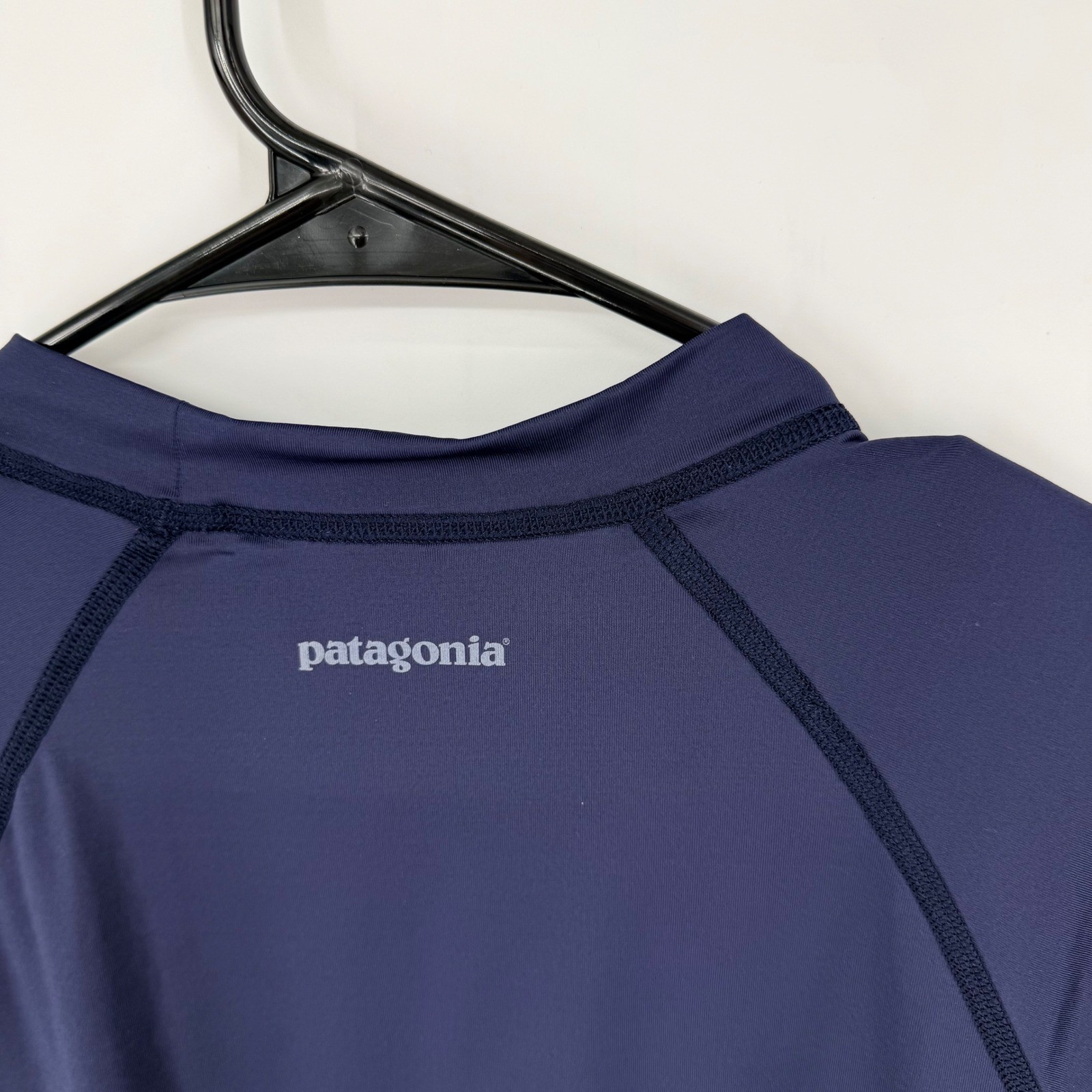Patagonia Micro Swell Rashguard Short Sleeve Navy Lilac UPF Sun Protection Lg