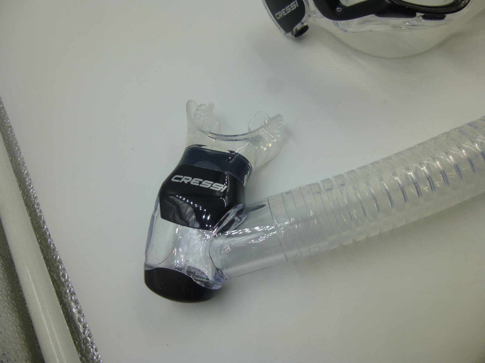CRESSI PANO 4 SCUBA DIVE MASK AND SNORKEL SET / BLACK & SILVER WITH CLEAR LENSES