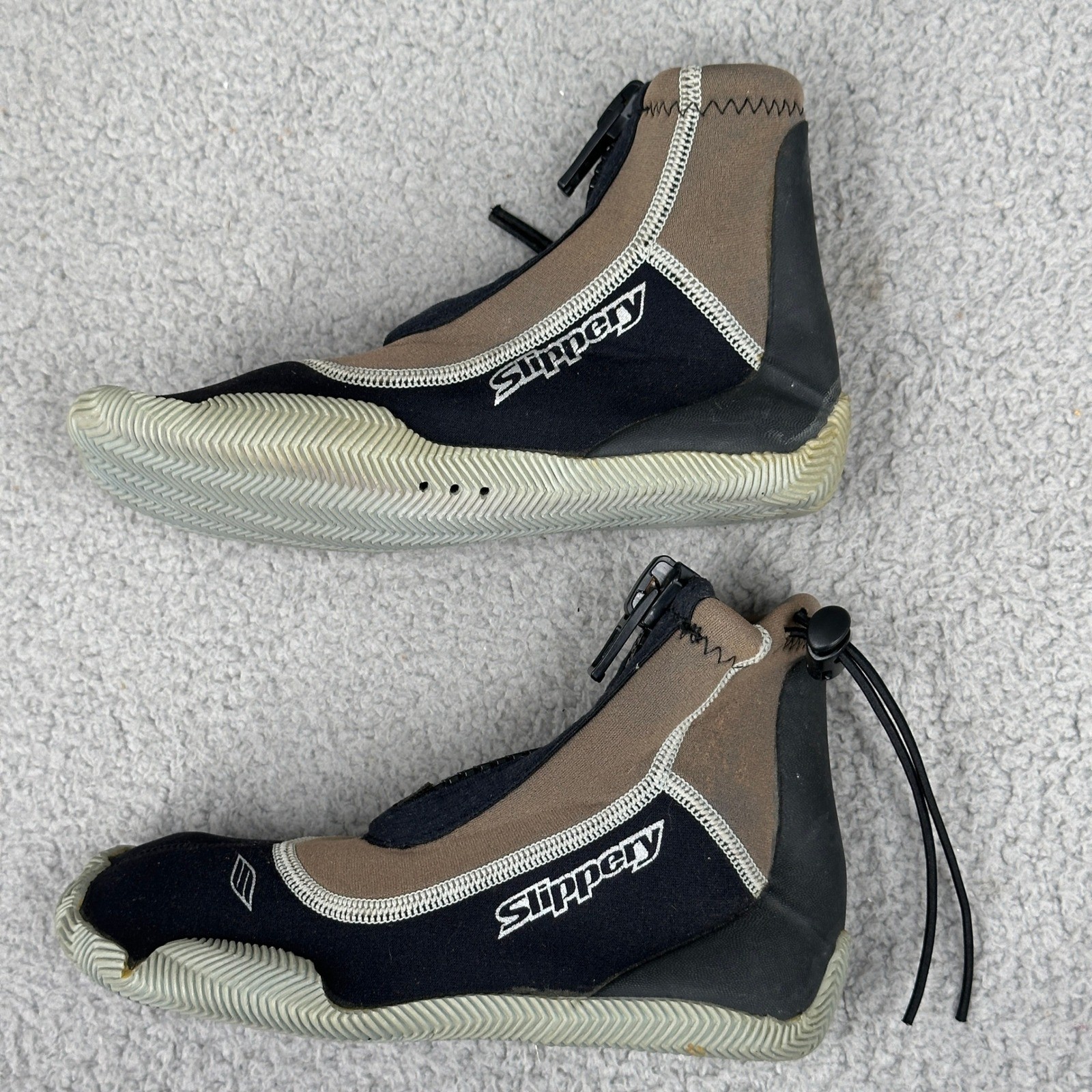 Slippery Water Sports Neoprene Booties XS Black Beige Zip Up Wetsuit Shoes Mens