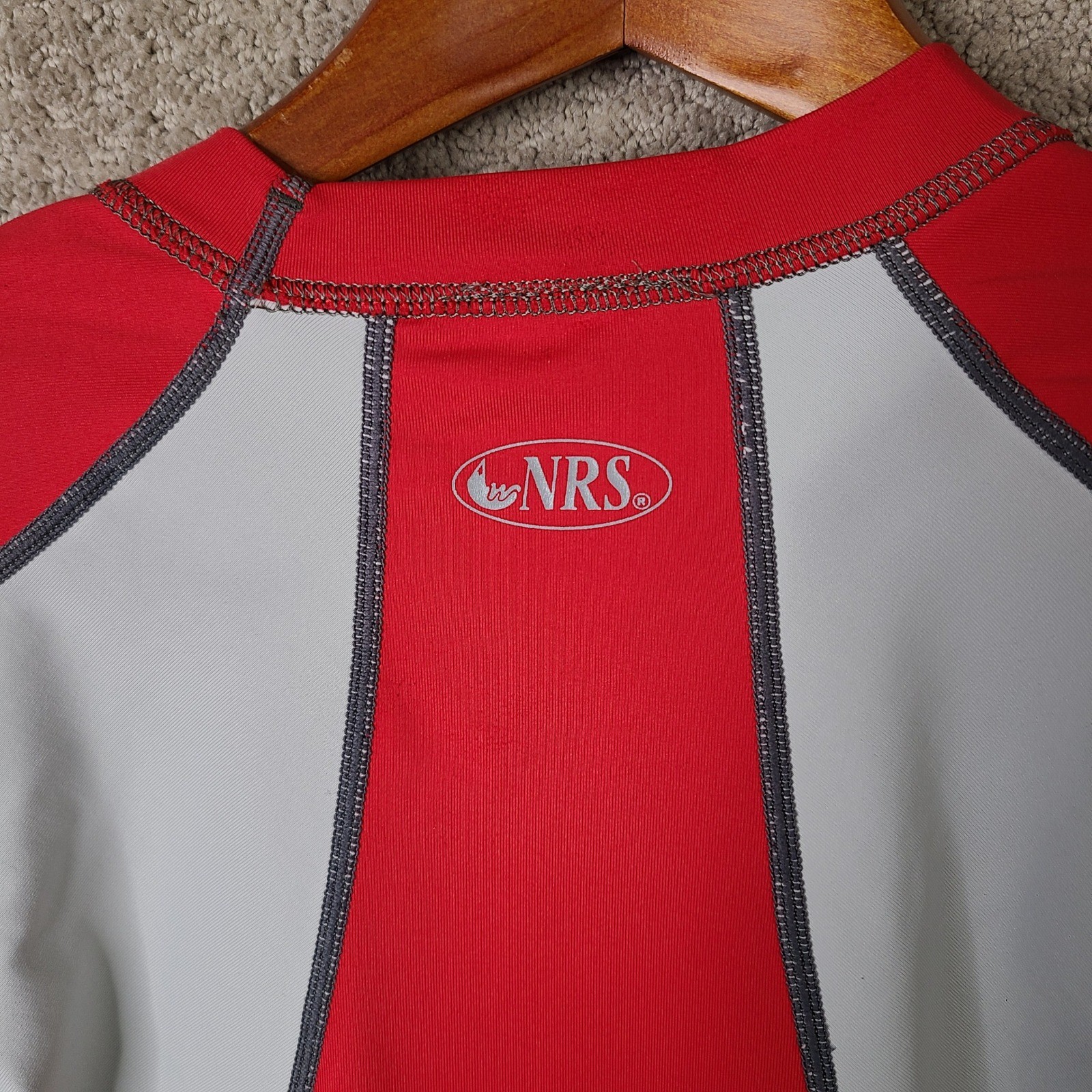NRS Shirt Mens XL Red Gray Rash Guard Short Sleeve HydroSilk UV Protection Water