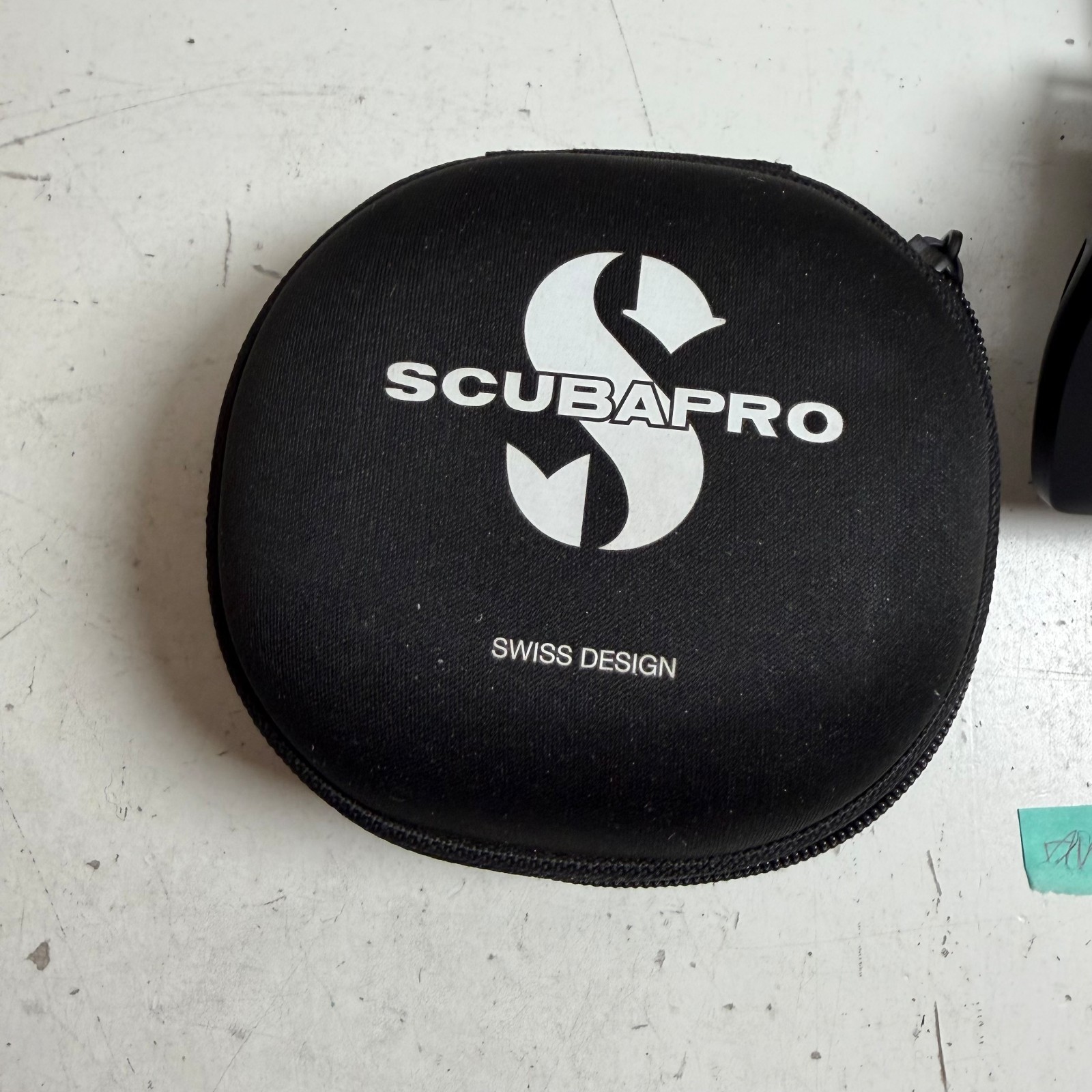 Suunto EON Steel Black Water Resistant High Contrast Color Display Dive Computer