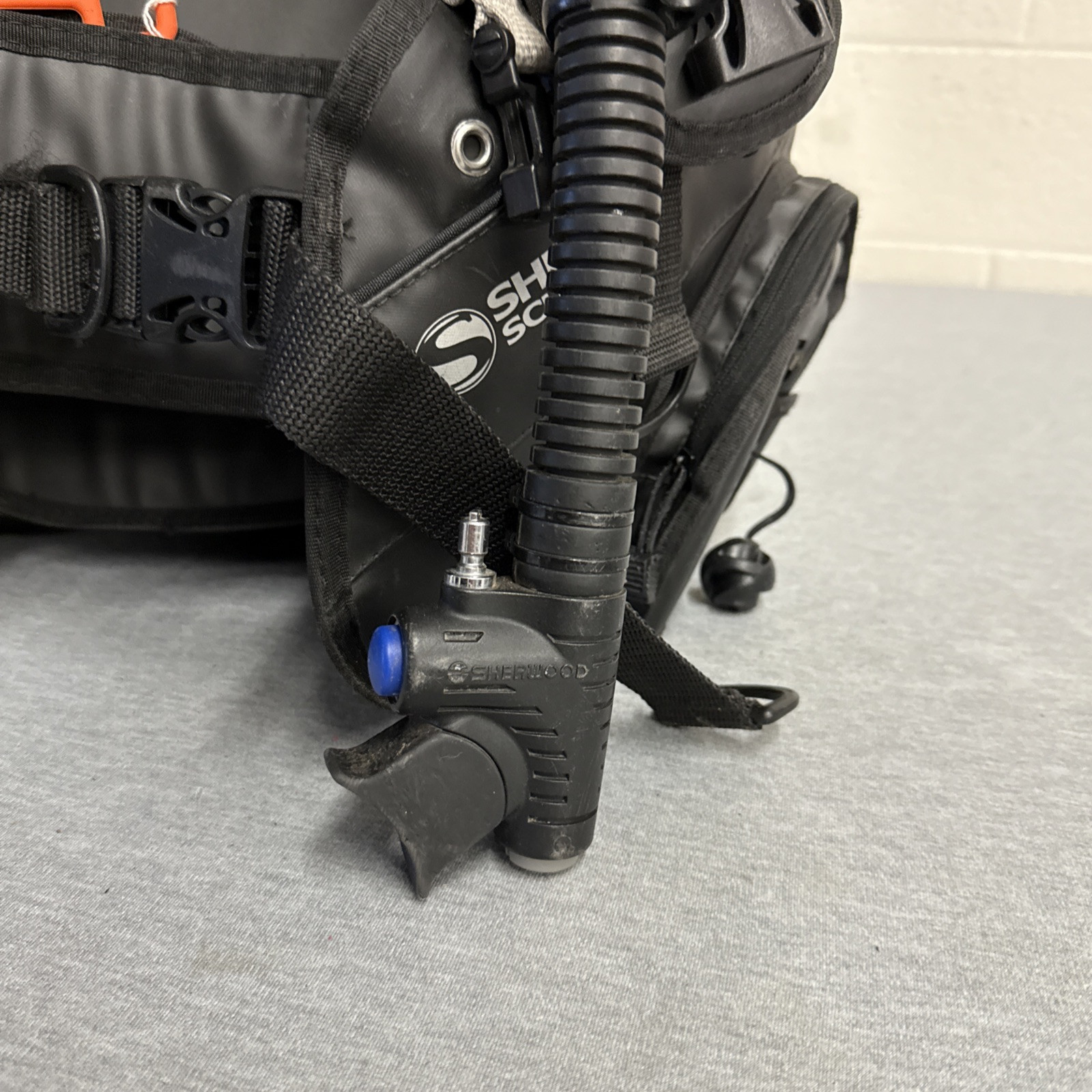 Sherwood Zodiac+ Water Resistant Scuba Diving Medium