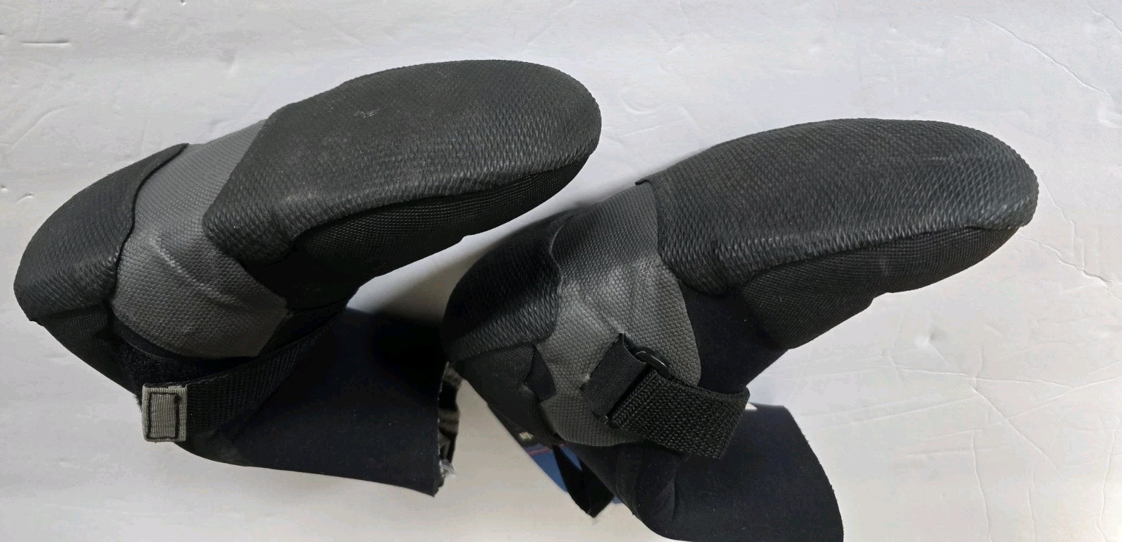 NWT Patagonia Unisex R5 Wool Lined Round Toe Wetsuit Booties SZ 4 MSRP $100