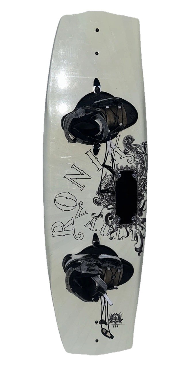 Vtg. Ronix Vault 134 Wakeboard w/ Ronix Open Toe Bindings Boots Package 134cm