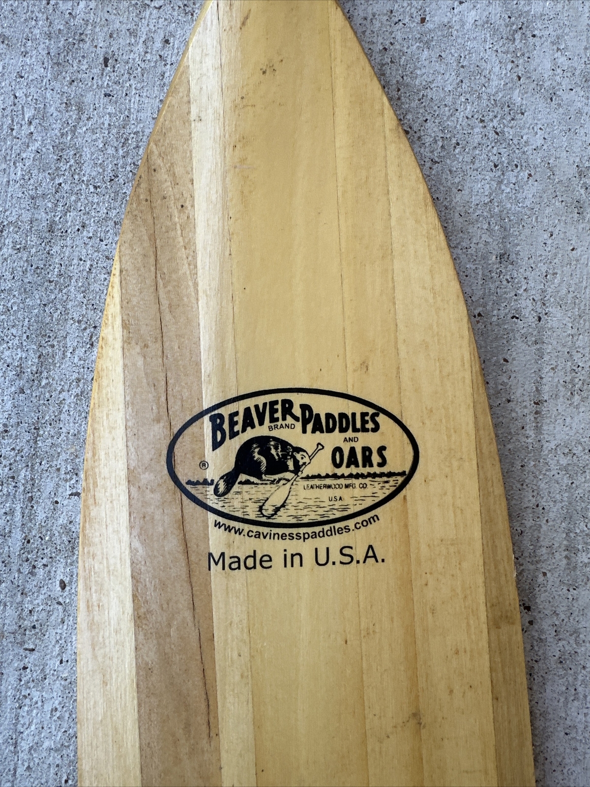 Beaver Brand Paddles and Oars Leatherwood MFG. CO. Wood Rowing Oar 46” USA