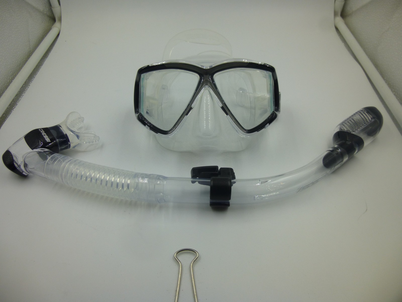 CRESSI PANO 4 SCUBA DIVE MASK AND SNORKEL SET / BLACK & SILVER WITH CLEAR LENSES