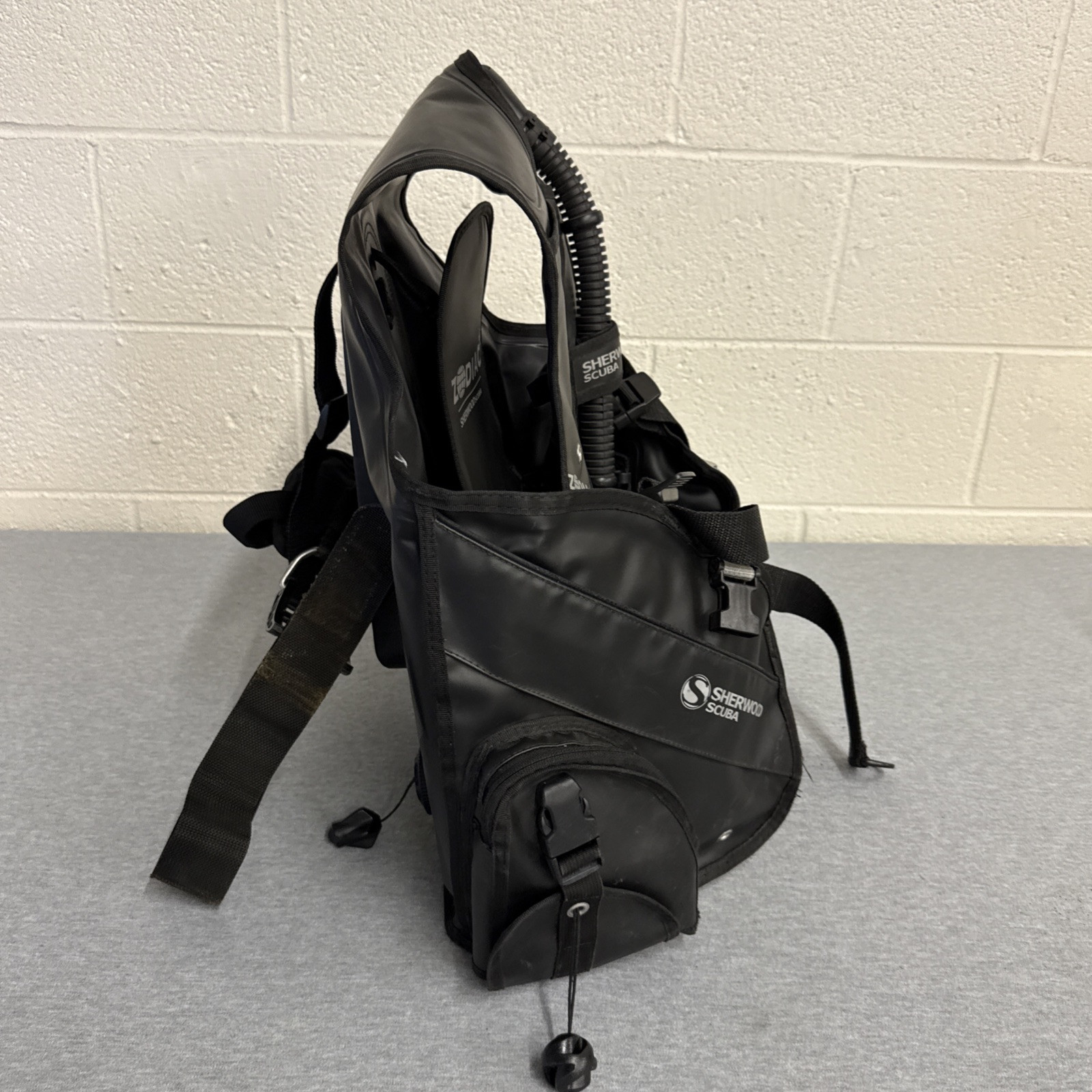 Sherwood Zodiac+ Water Resistant Scuba Diving Medium