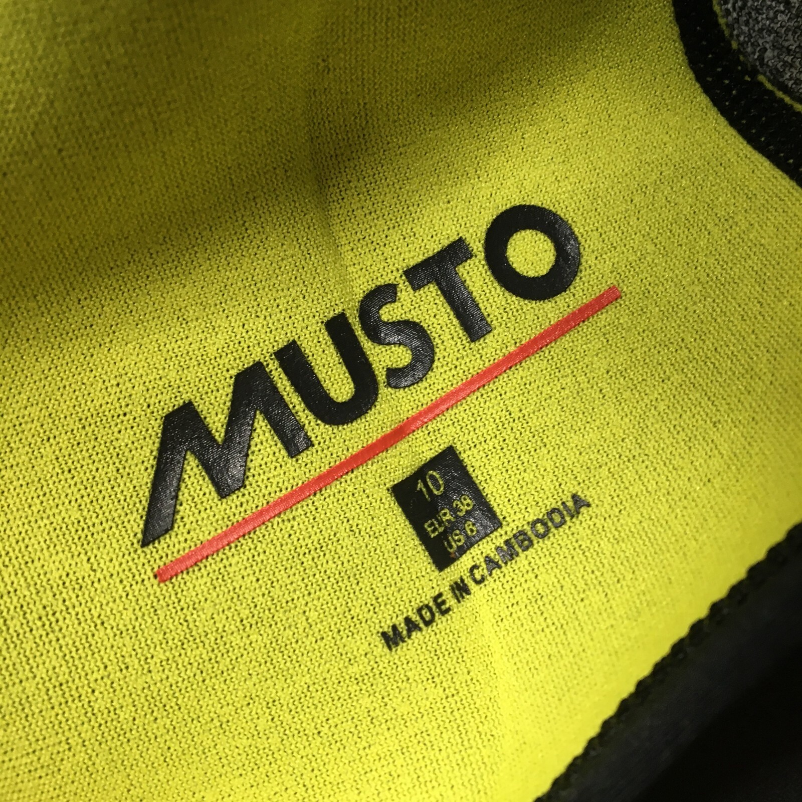 MUSTO Foiling Thermocool 1.5 Neoprene Top Womens 10 US-6 Black Sailing Compress