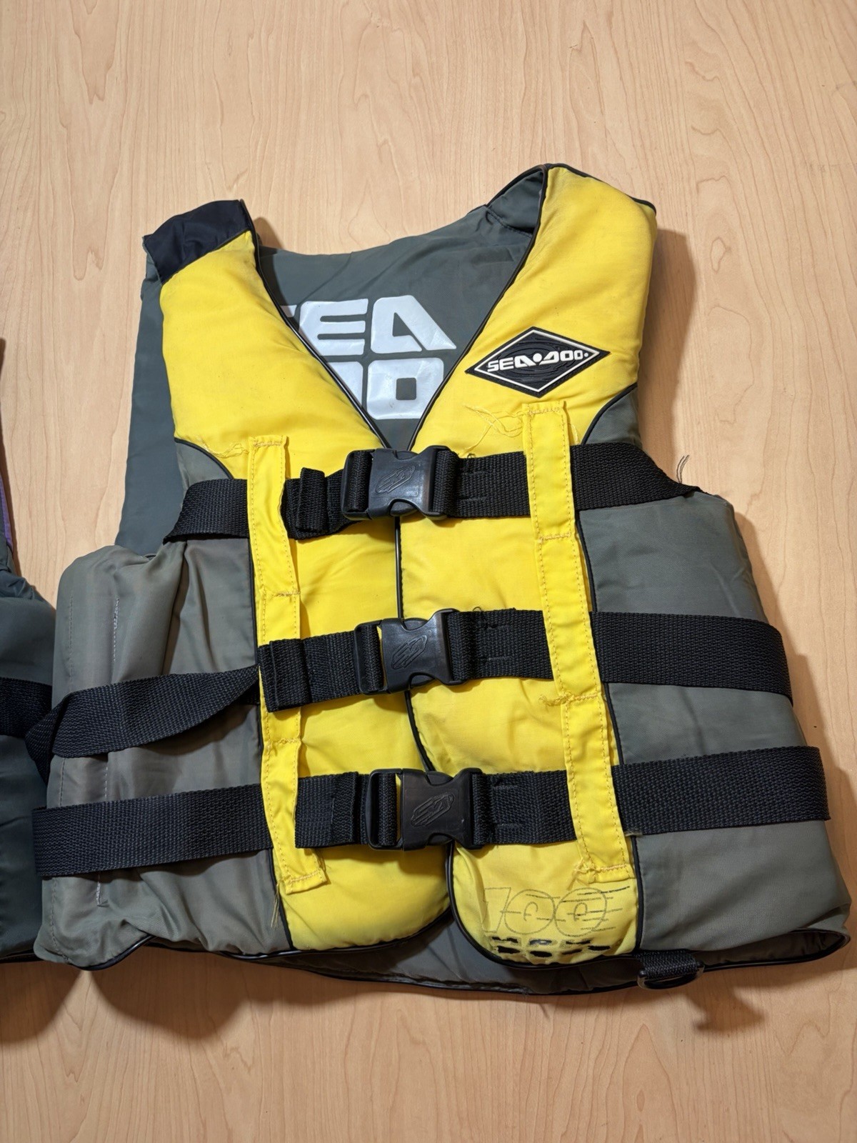 (2) Sea-Doo Flotation Type III PFD Life Jacket Adult Large & XL Made USA 100mph