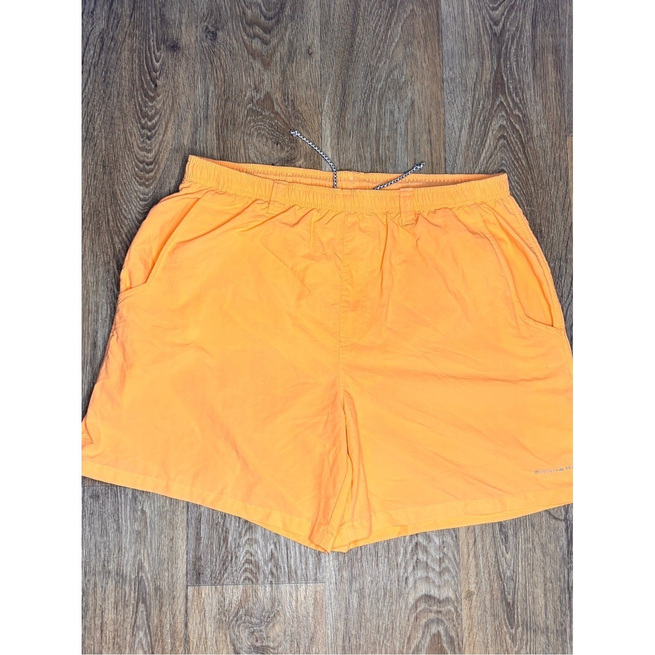 Columbia PFG Omni-Shade Men’s Neon Orange Swim Trunks Size Large Fishing Beach
