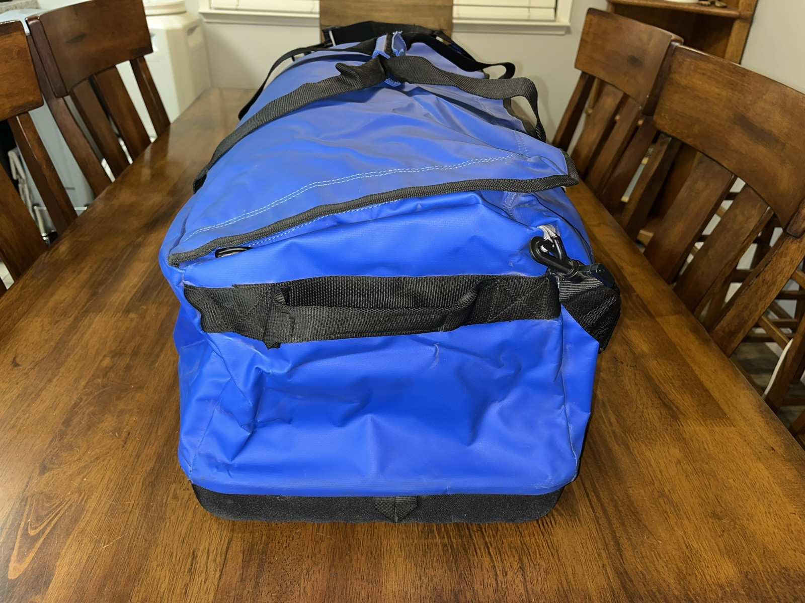 Penn XL Boat Fishing Tackle Bag Blue PND001DI-BLU 28.1”, Brand New w/ Tags