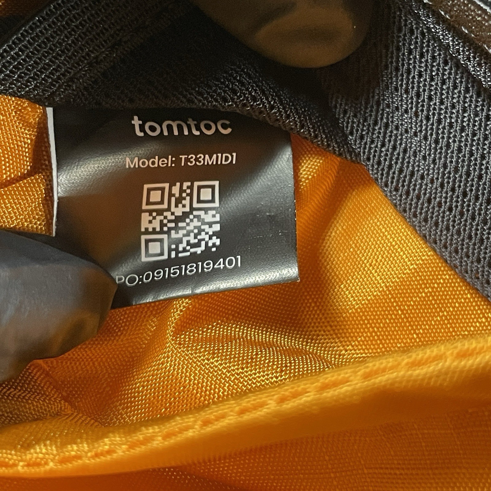 Tomtoc 3.5L Sling Bag Crossbody Black RFID Fanny Pack Adjustable Travel T33