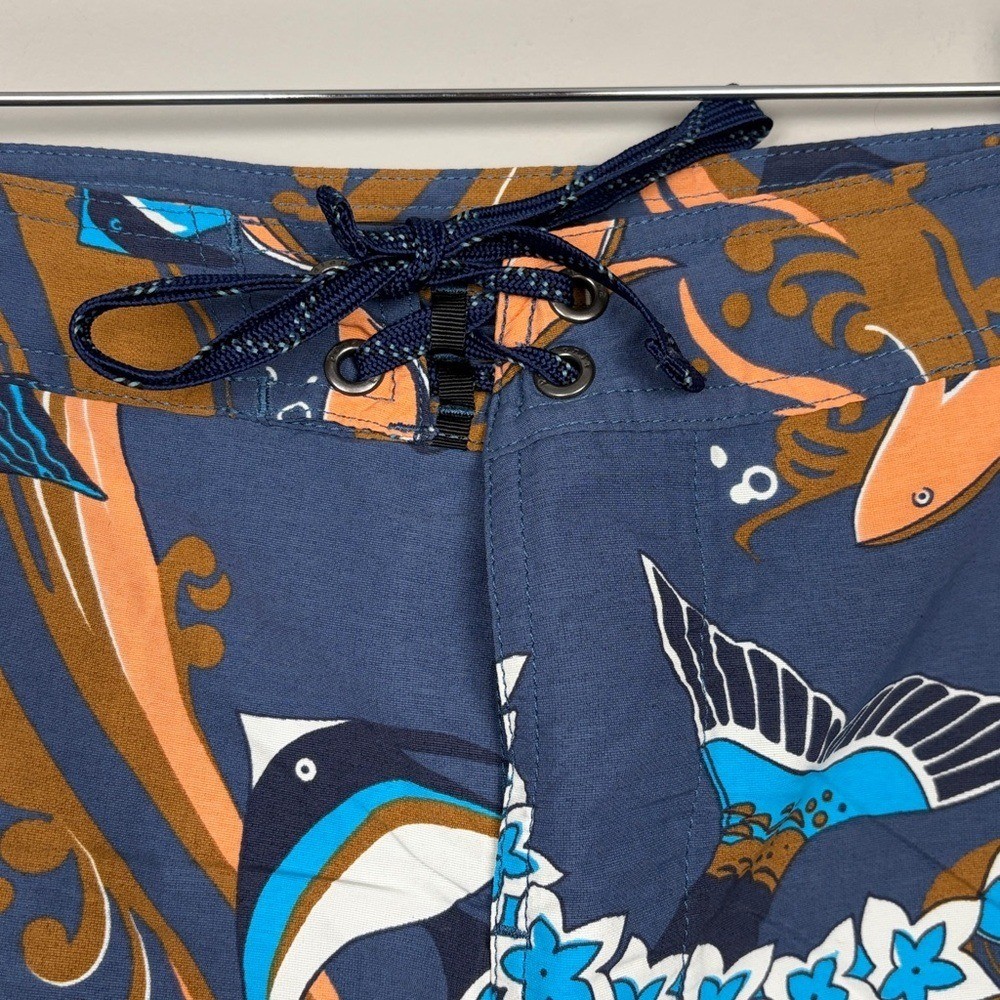 Patagonia Men’s Wavefarer Blue and Orange Board Shorts Paradise Fish SZ 36
