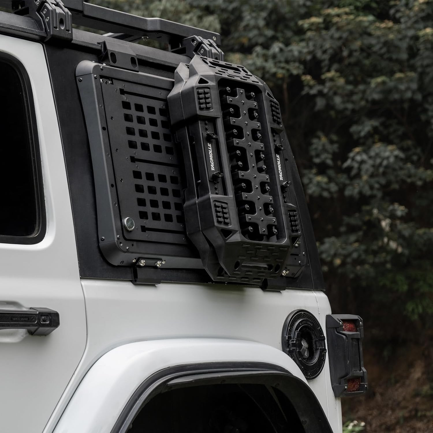 Traction Boards – MOLLE Panel Offroad Recovery Boards Mounting Kit for Sand Mud
