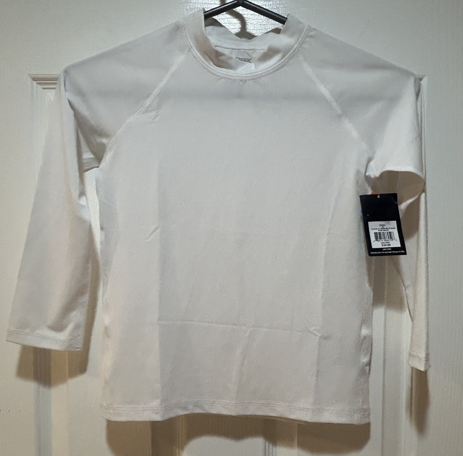 NWT DBX Unisex youth size XS White Rash Guard Long Sleeve Swim Shirt UPF 50+
