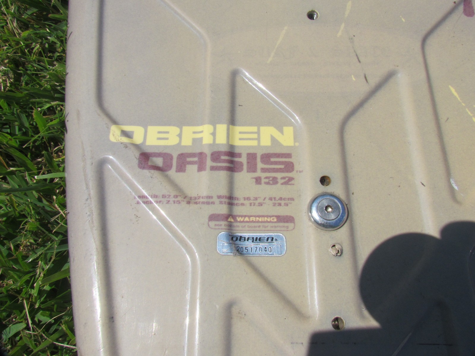 O’Brien Wakeboards Oasis 132 Wakeboard Only with Team Calabria Sticker Read
